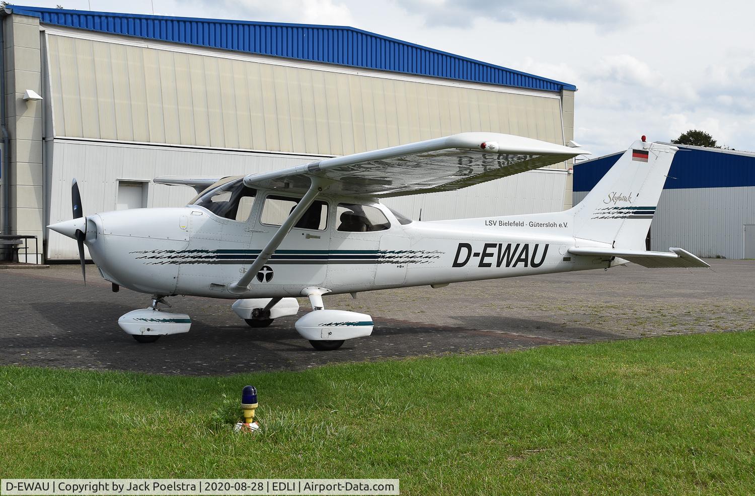 D-EWAU, Cessna 172R C/N 17280329, D-EWAU of LSV Bielefeld
