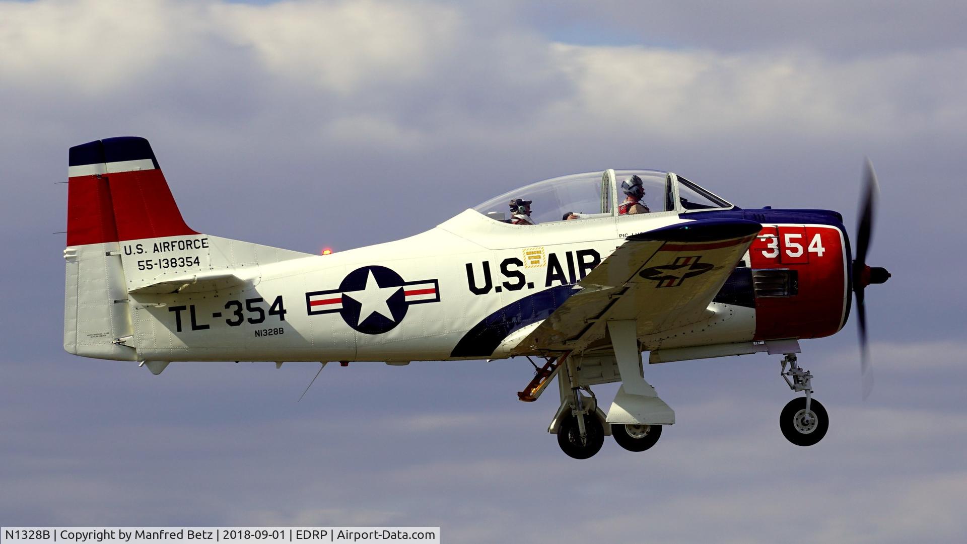 N1328B, 1955 North American T-28B Trojan C/N 200-425, Flugtag EDRP