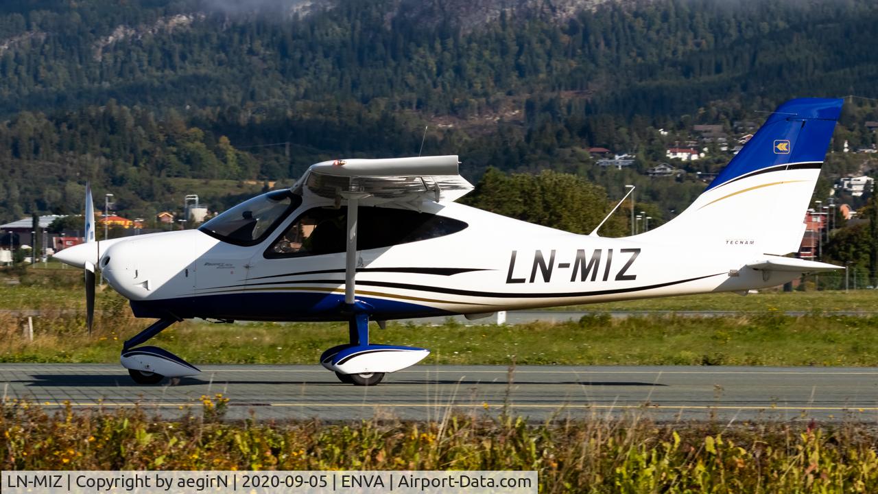 LN-MIZ, 2018 Tecnam P-2008JC C/N 1114, Taxi along Taxiway Y