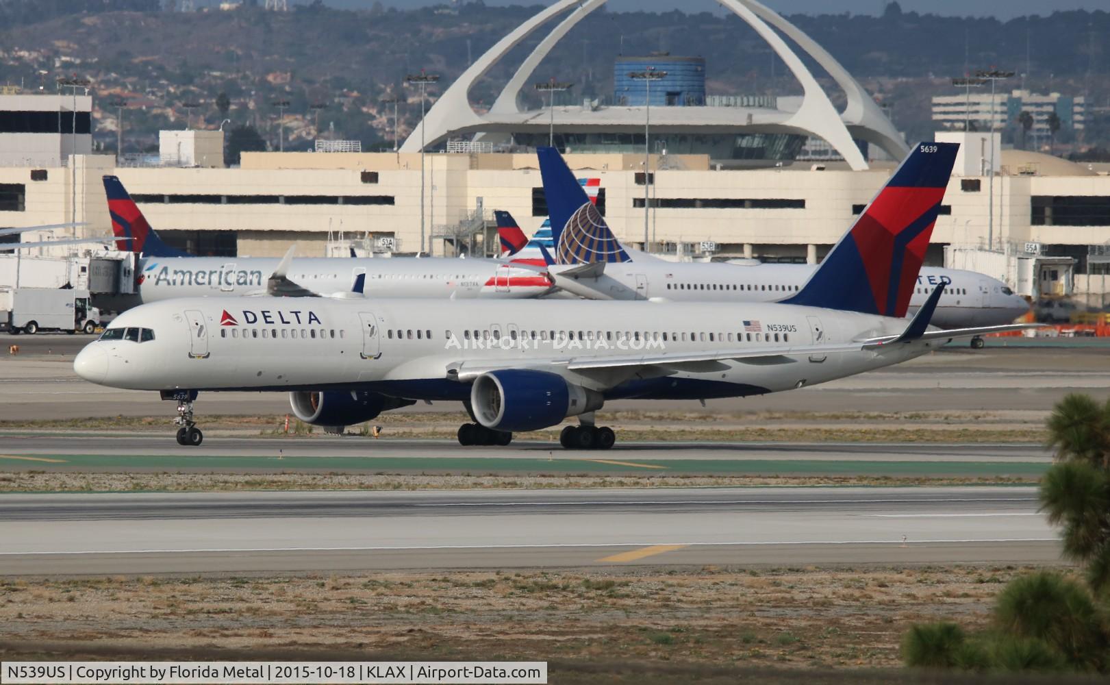 N539US, 1996 Boeing 757-251 C/N 26486, LAX 2015
