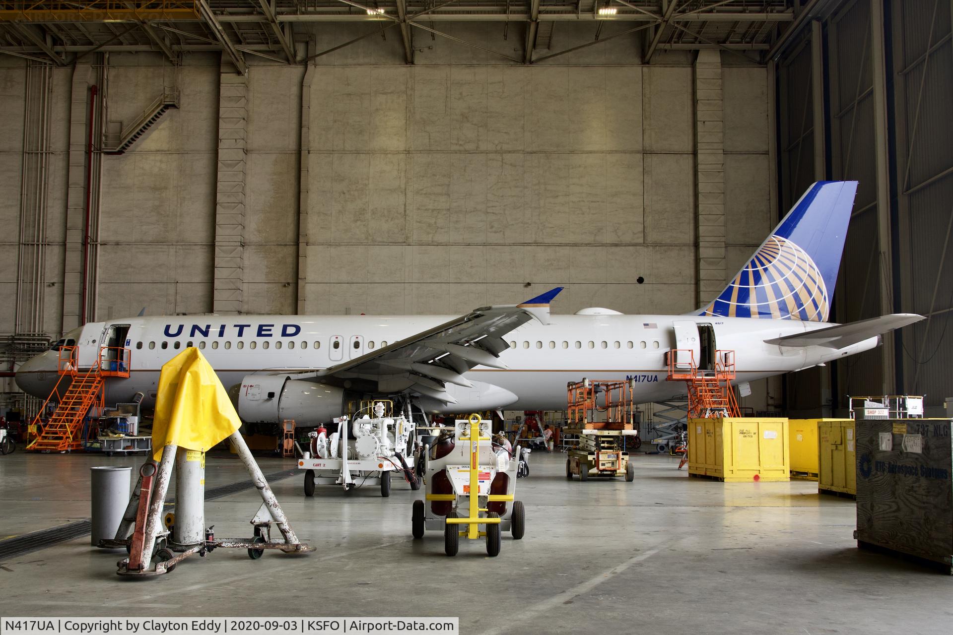 N417UA, 1994 Airbus A320-232 C/N 483, SFO 2020.