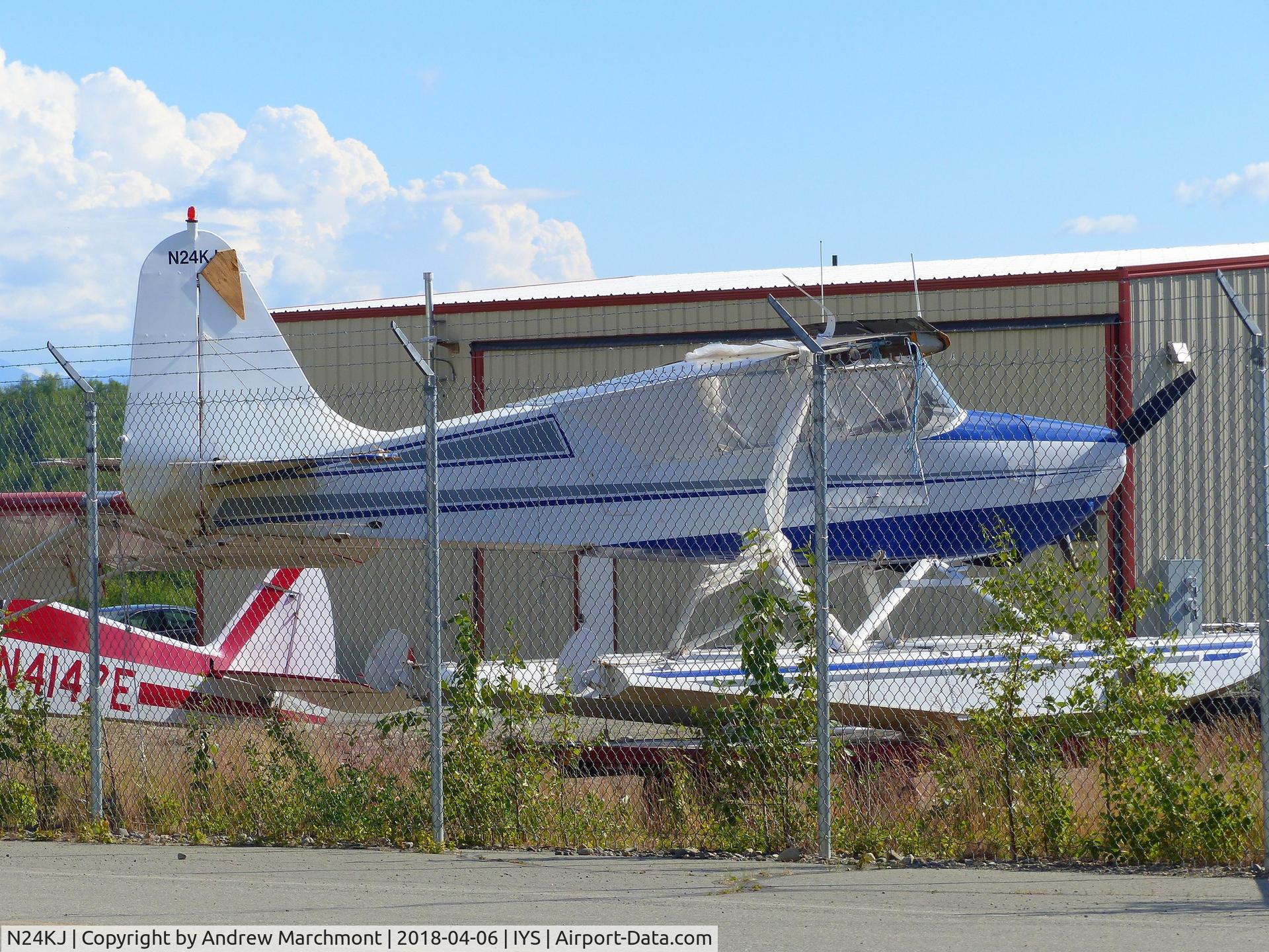 N24KJ, 1977 Jacobs AEROLOCK KE-1-A C/N KE1A1, Wearing floats and unfortunately withdrawn from use behind a fence.