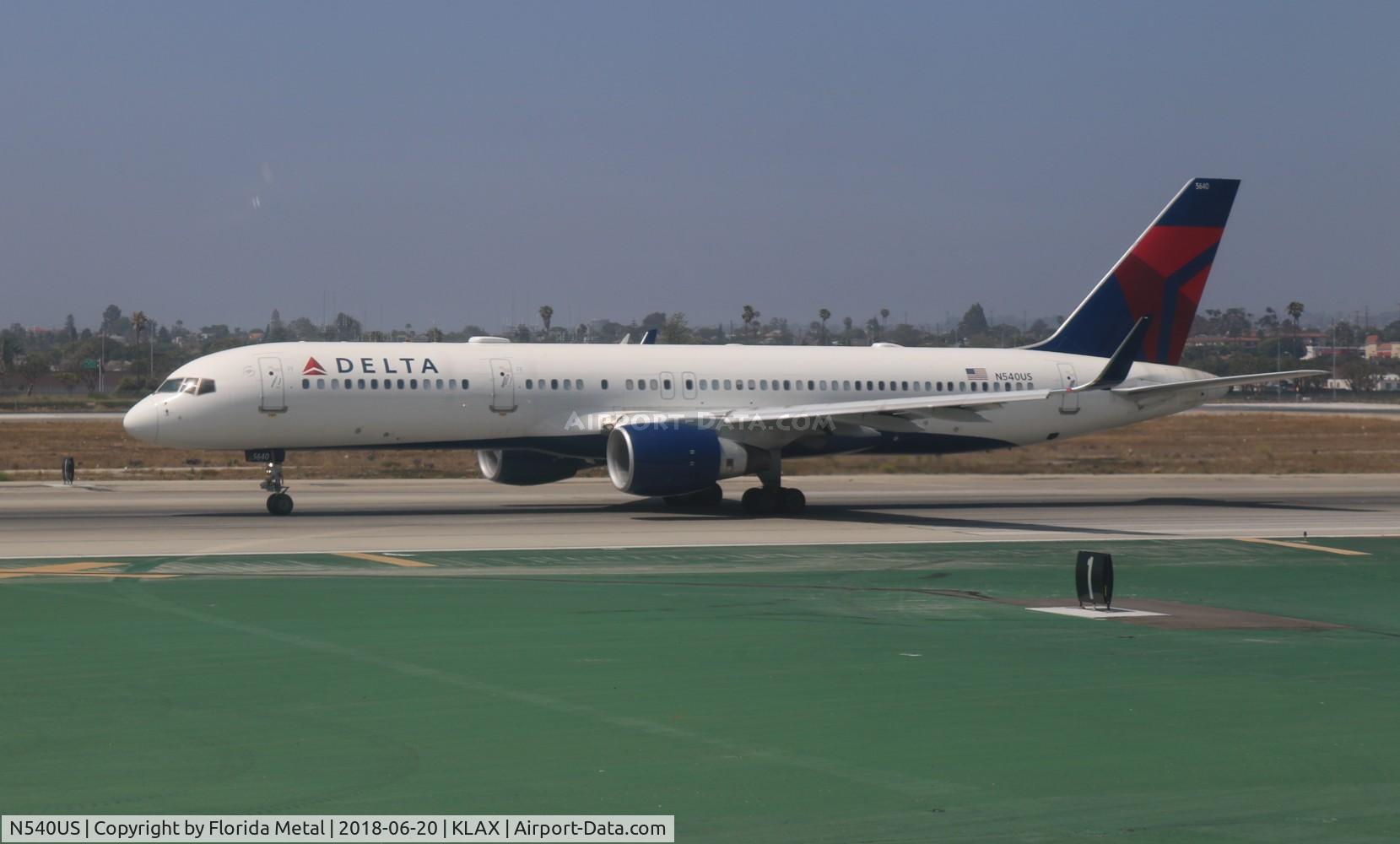 N540US, 1996 Boeing 757-251 C/N 26487, LAX 2018