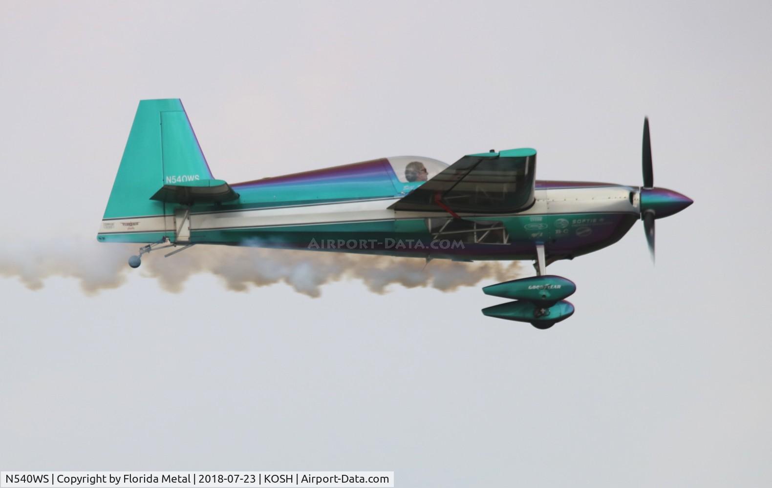 N540WS, 2002 Zivko Edge 540 C/N 0032, OSH 2018