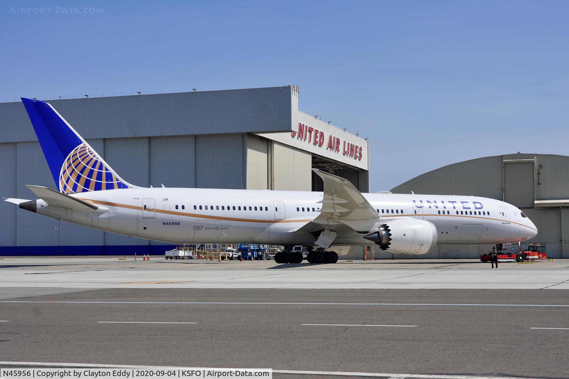 N45956, 2015 Boeing 787-9 Dreamliner C/N 40918, SFO 2020.