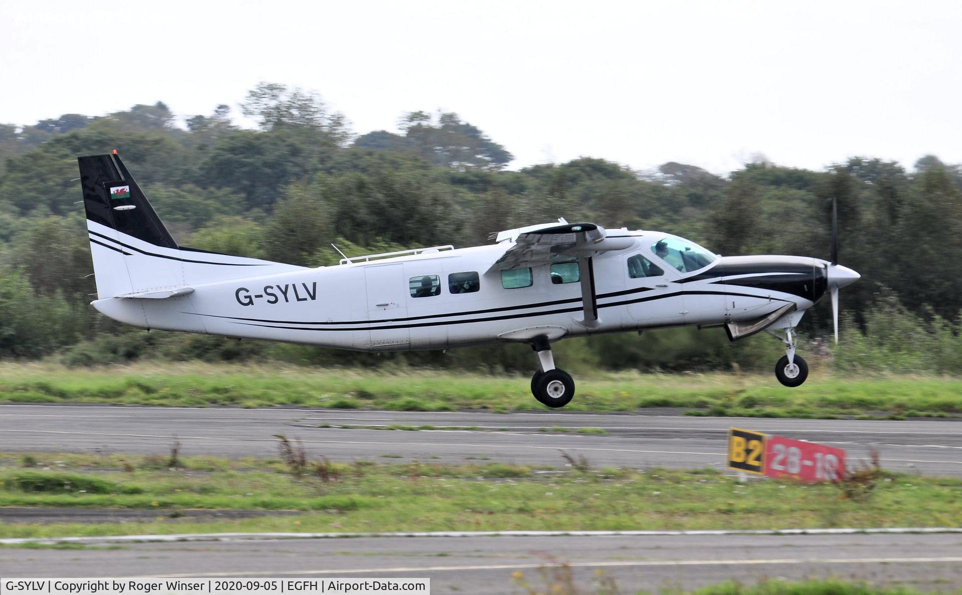 G-SYLV, 2002 Cessna 208B  Grand Caravan C/N 208B0936, Resident Grand Caravan departing Runway 28.