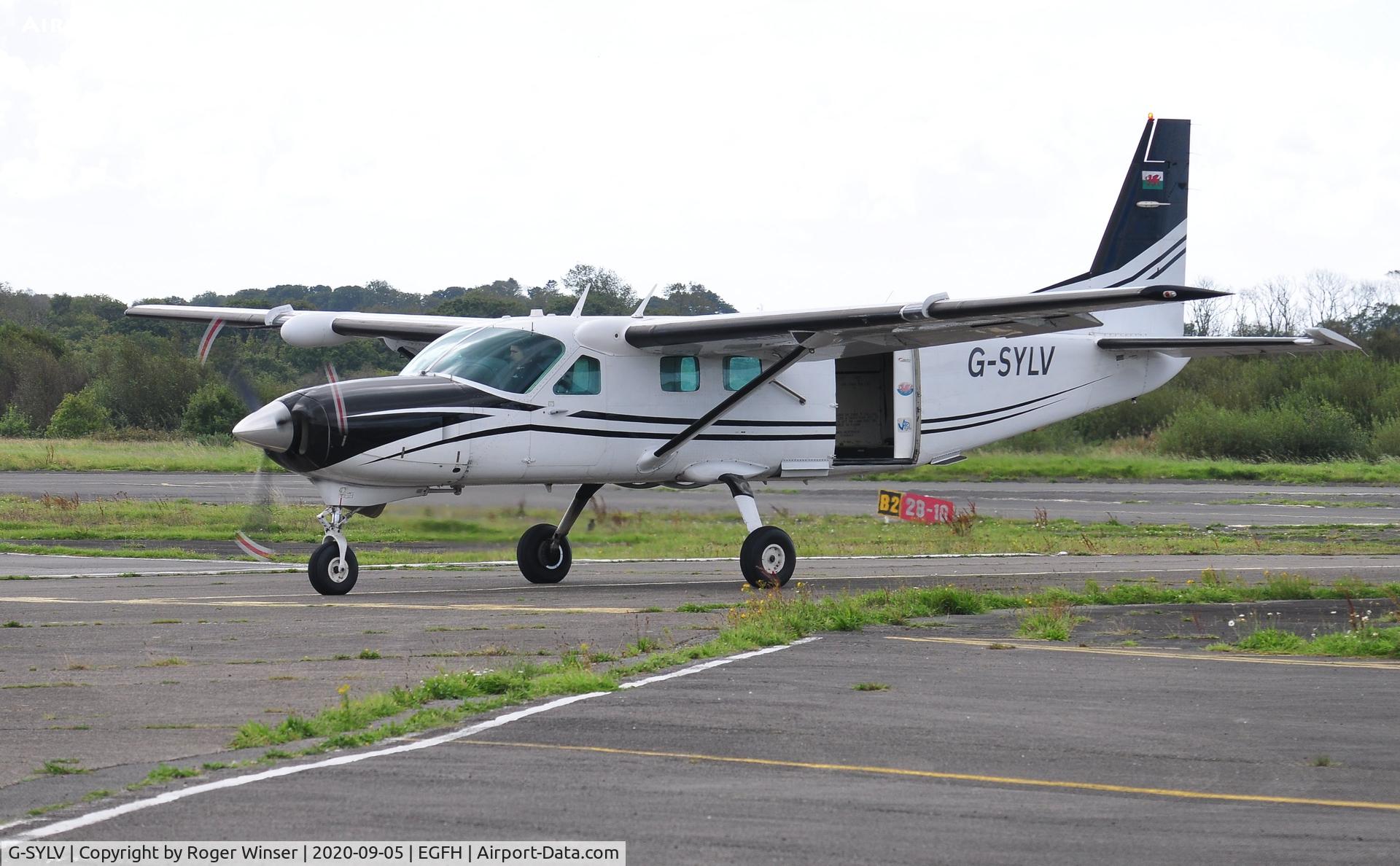 G-SYLV, 2002 Cessna 208B  Grand Caravan C/N 208B0936, Operated by Skydive Swansea.