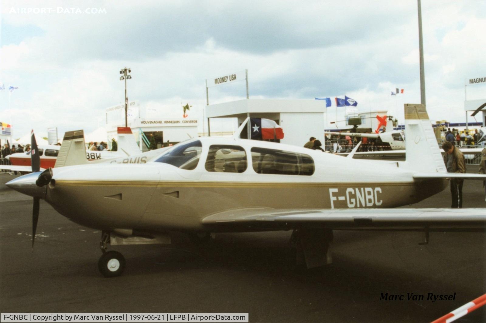 F-GNBC, 1996 Mooney M20R Ovation C/N 29-0034, Paris Air Show 1997.