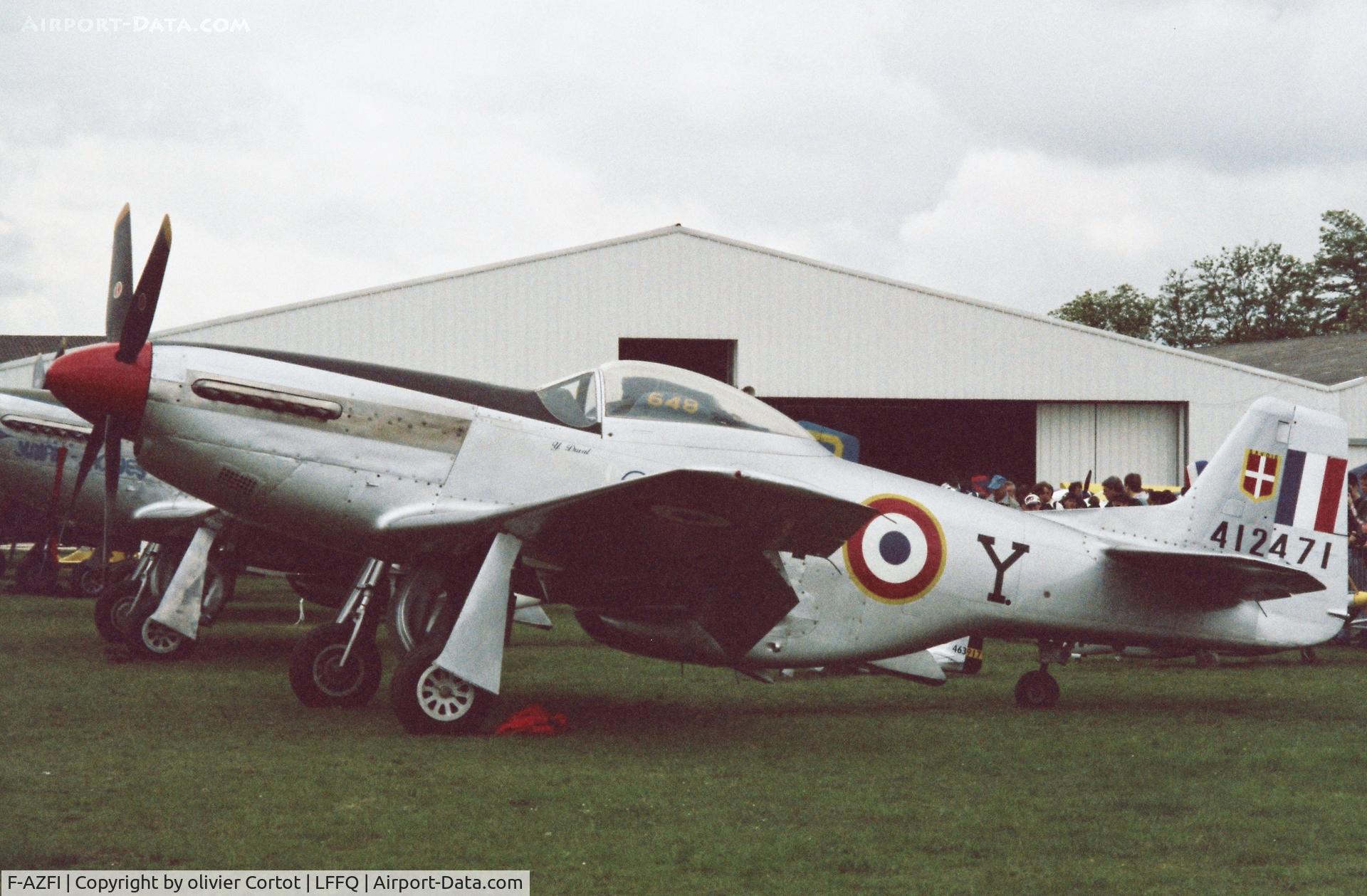 F-AZFI, 1944 North American P-51D Mustang C/N 122-31514 (44--63788), Ferté Alais in the 90's