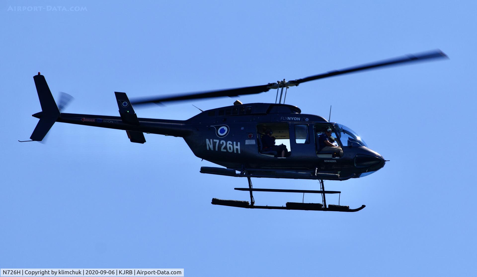 N726H, 1992 Bell 206L-3 LongRanger III C/N 51548, Flying above Hudson