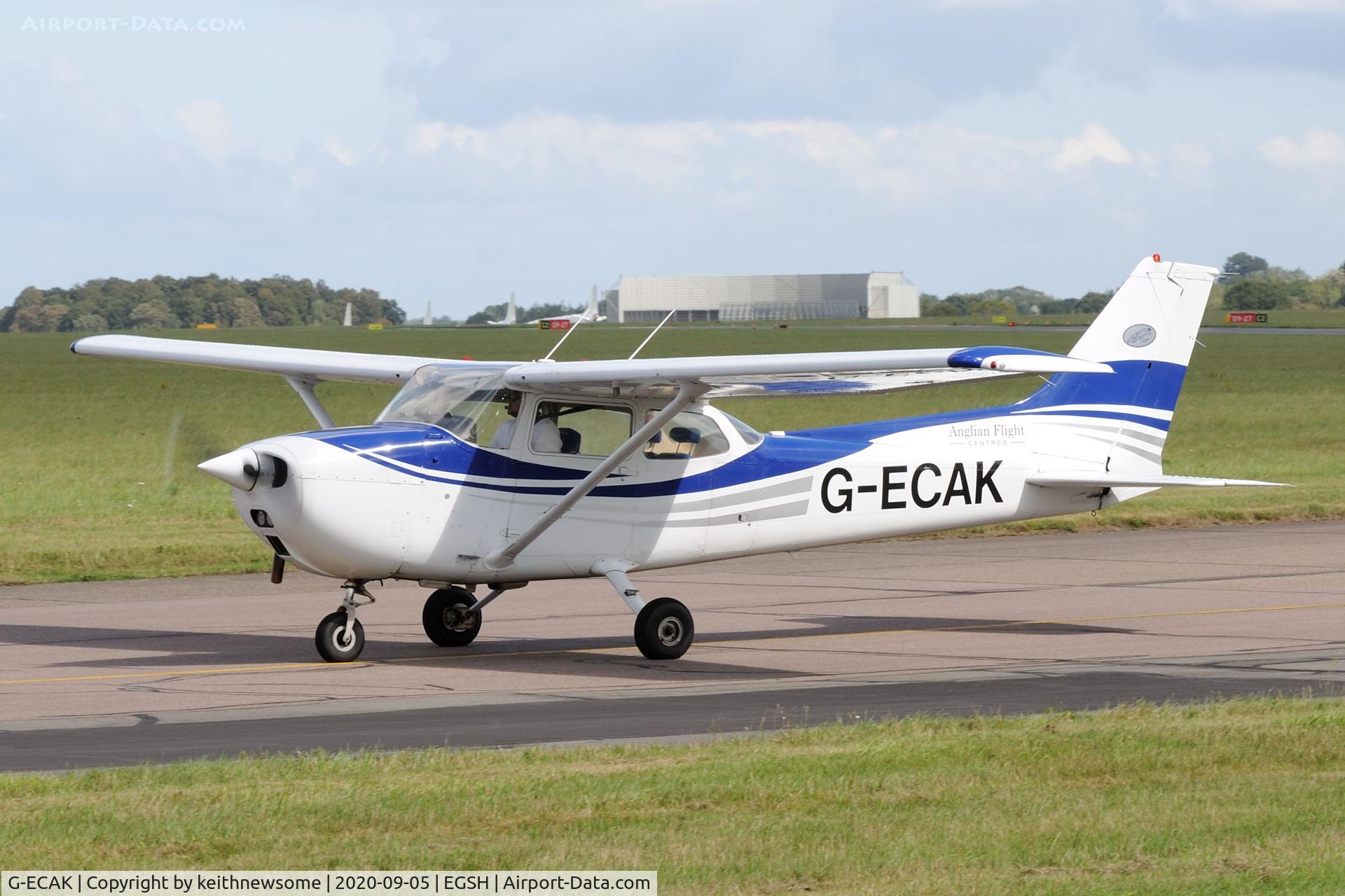 G-ECAK, 1976 Reims F172M ll Skyhawk C/N 1509, Arriving at Norwich.
