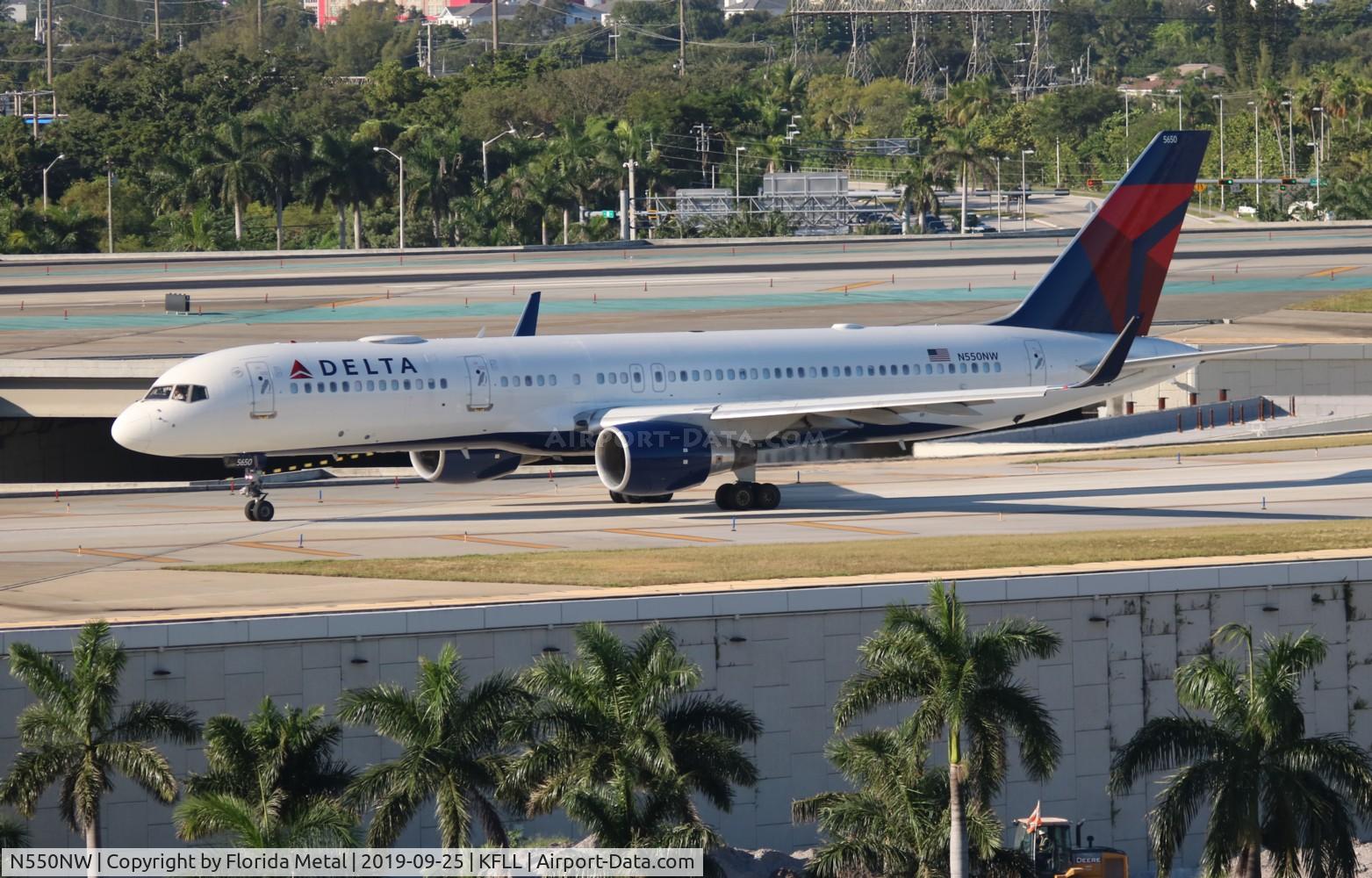 N550NW, 2001 Boeing 757-251 C/N 26497, FLL 2019
