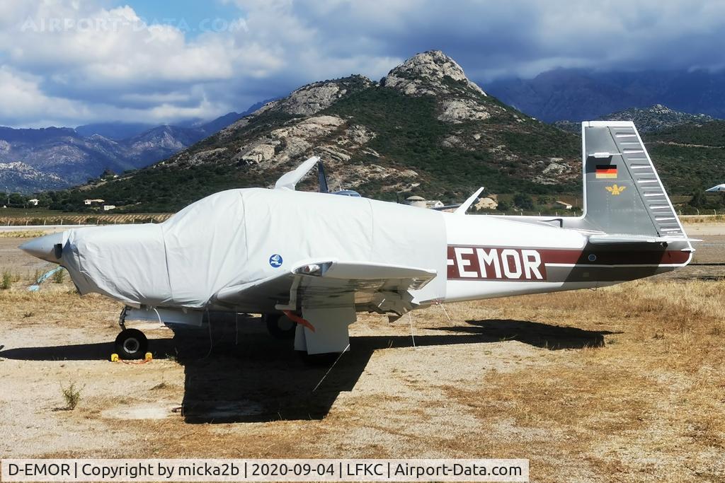 D-EMOR, Mooney M20J 201 C/N 24-3058, Parked
