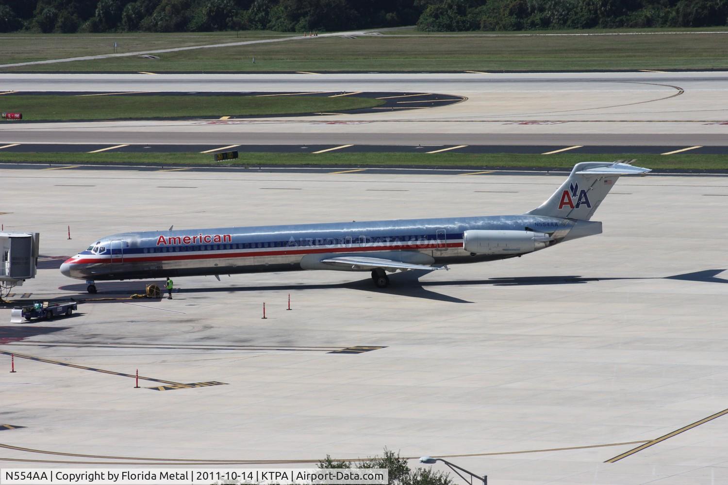 N554AA, 1991 McDonnell Douglas MD-82 (DC-9-82) C/N 53084, TPA 2011