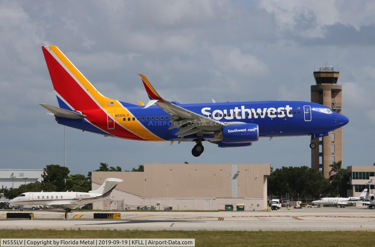 N555LV, 2011 Boeing 737-7BD C/N 36726, FLL 2019