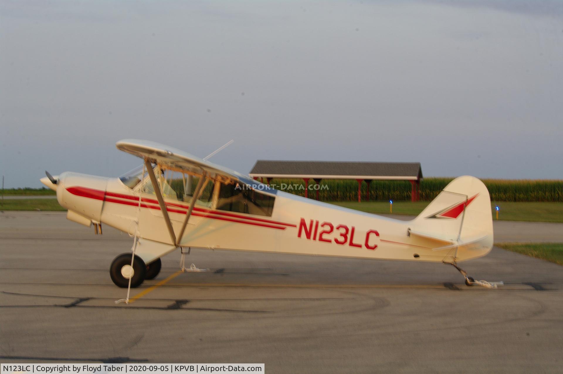 N123LC, 2012 American Legend AL18 C/N AL-1164, Legend Cub at Platteville Wisconsin