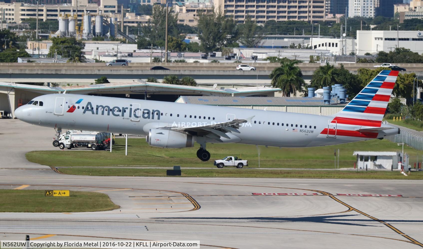N562UW, 2012 Airbus A321-231 C/N 5332, FLL 2016
