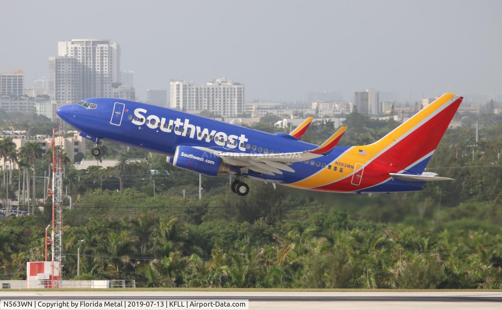 N563WN, 2005 Boeing 737-752 C/N 34296, FLL 2019