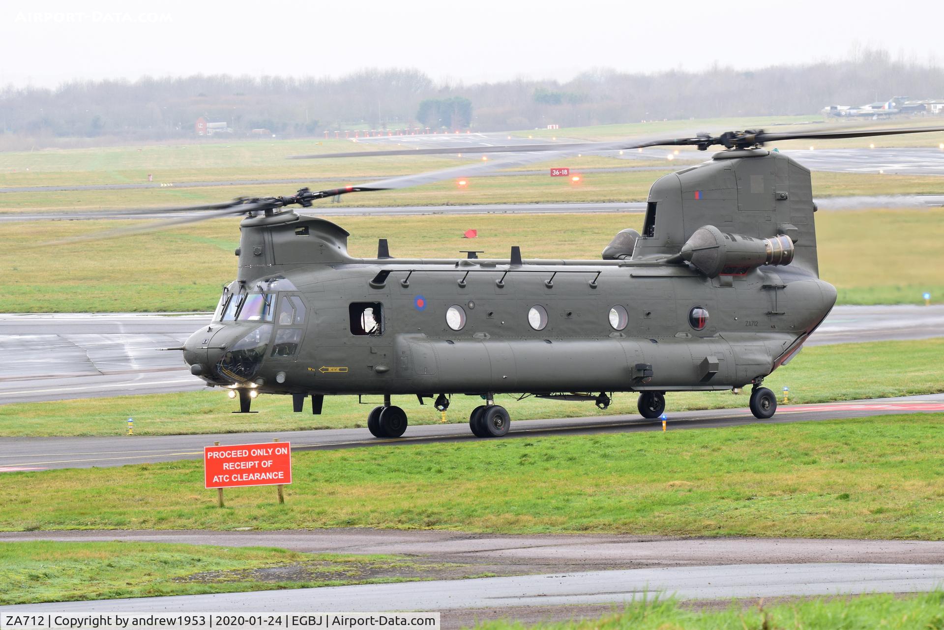 ZA712, Boeing Vertol Chinook HC.4 C/N MA024/M7016, ZA712 at Gloucestershire Airport.