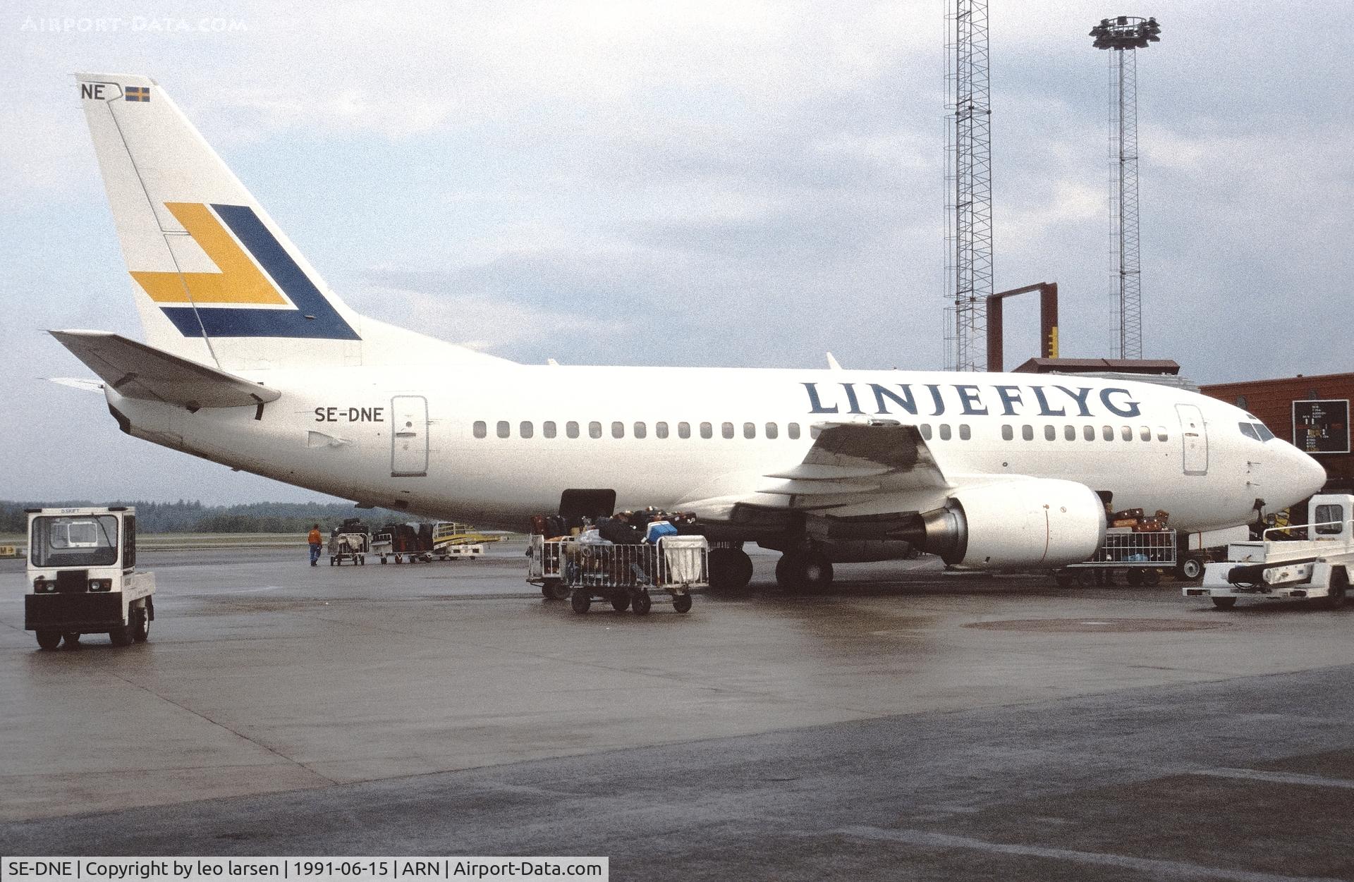SE-DNE, 1991 Boeing 737-59D C/N 25065, Arlanda 15.6.1991