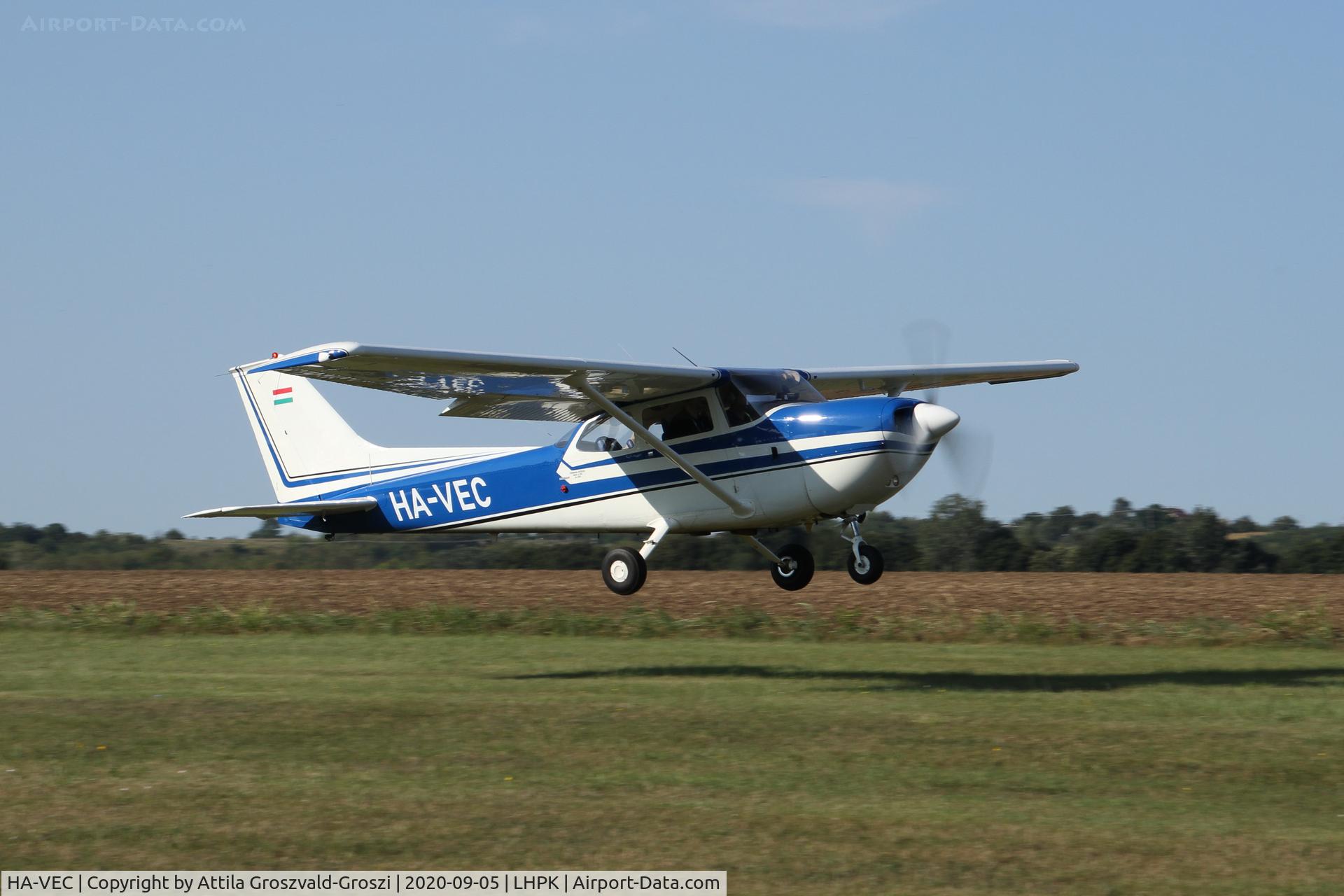HA-VEC, 1974 Reims FR172J Reims Rocket C/N 0481, LHPK - Papkutapuszta Airfield, Hungary