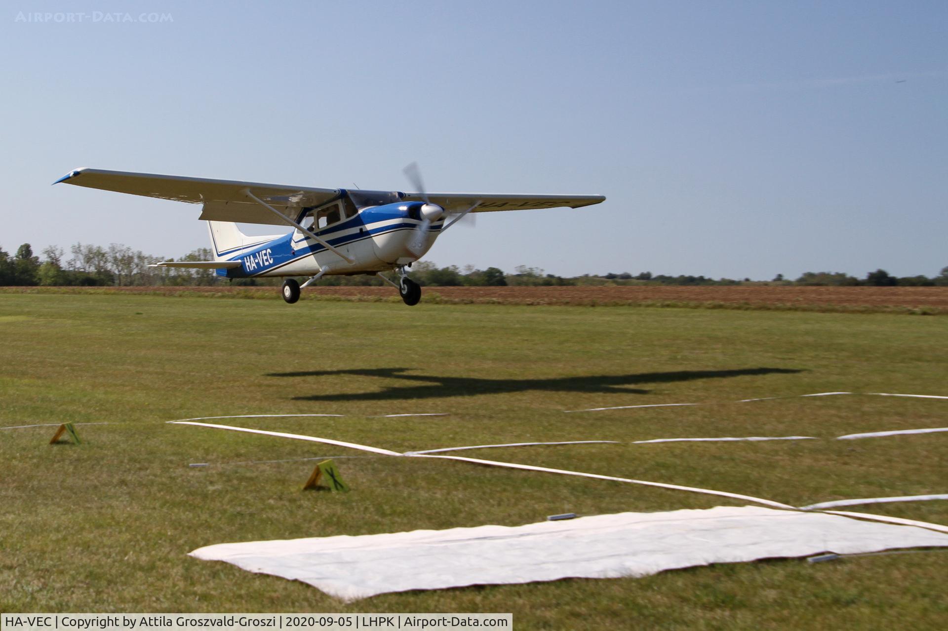 HA-VEC, 1974 Reims FR172J Reims Rocket C/N 0481, LHPK - Papkutapuszta Airfield, Hungary