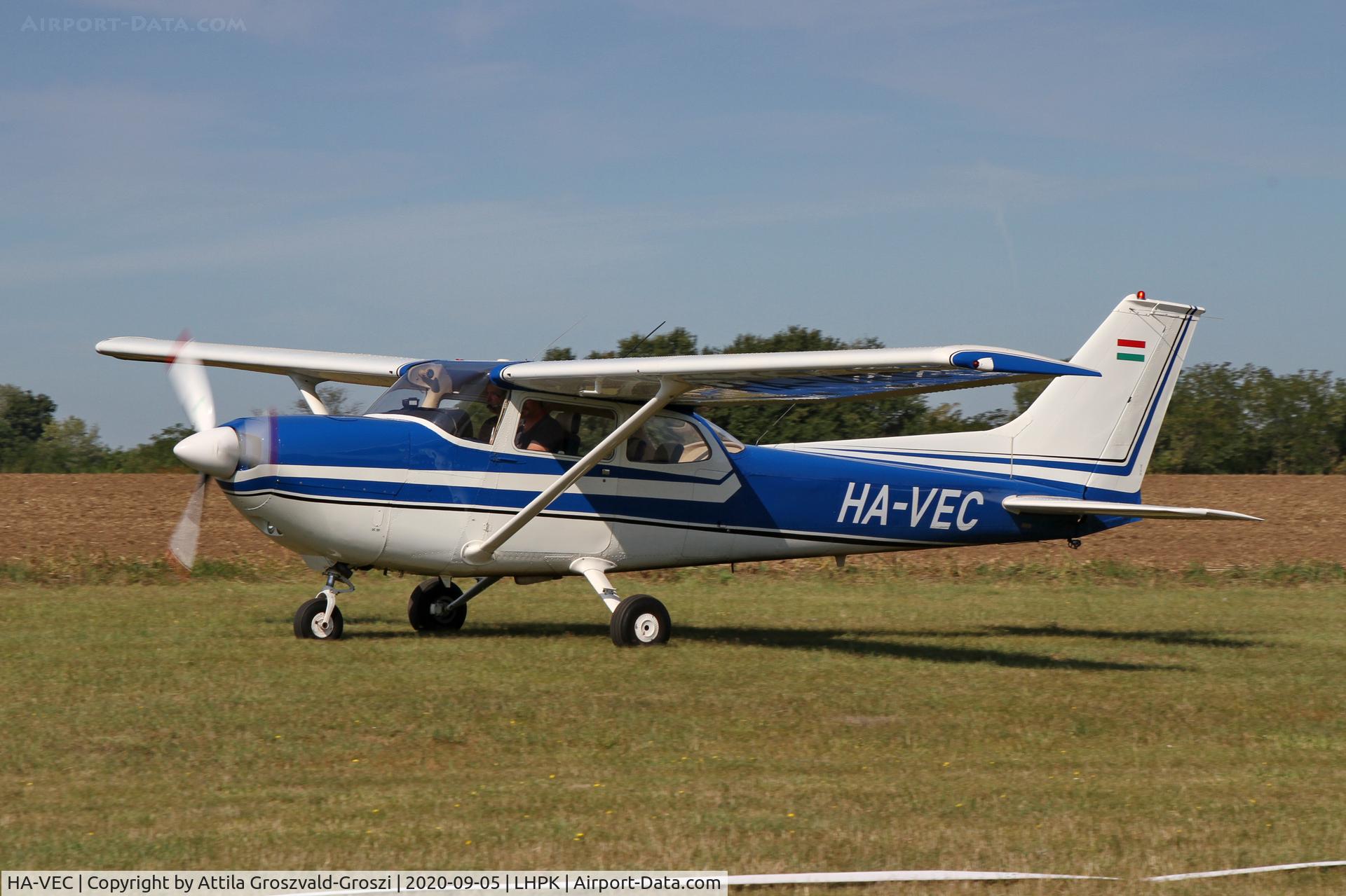 HA-VEC, 1974 Reims FR172J Reims Rocket C/N 0481, LHPK - Papkutapuszta Airfield, Hungary