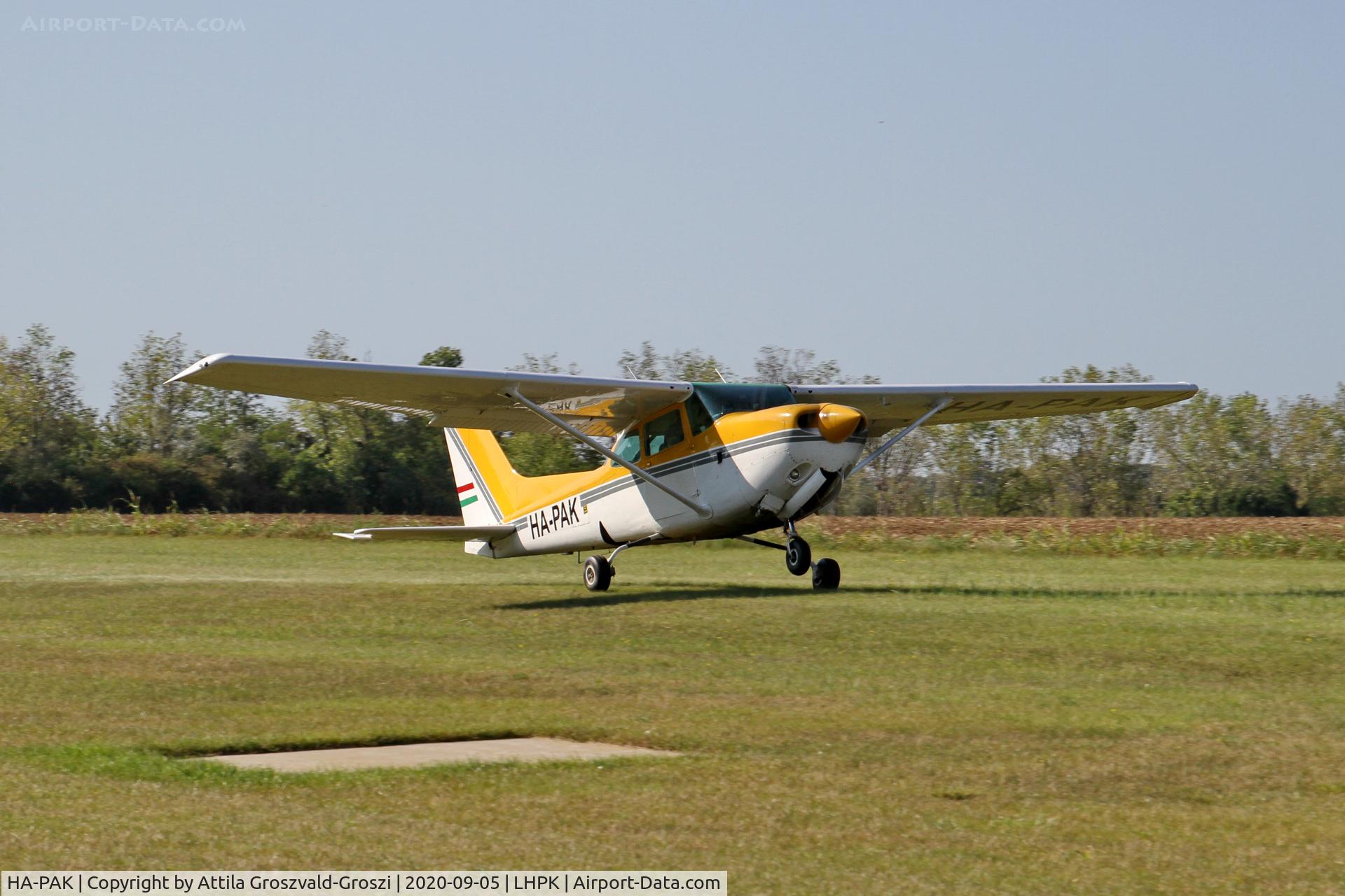 HA-PAK, 1980 Cessna 172RG Cutlass RG C/N 172RG-0375, LHPK - Papkutapuszta Airfield, Hungary