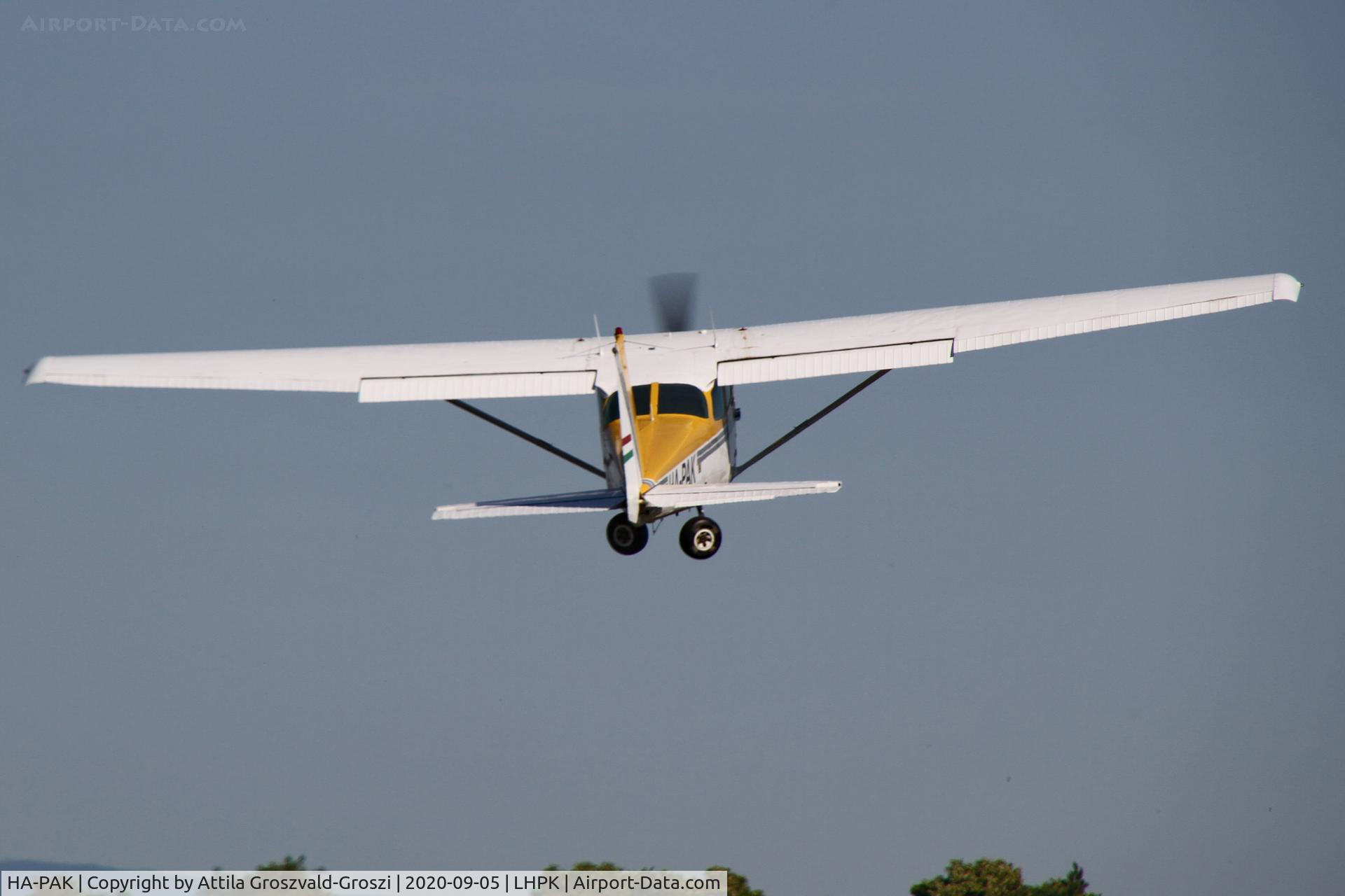 HA-PAK, 1980 Cessna 172RG Cutlass RG C/N 172RG-0375, LHPK - Papkutapuszta Airfield, Hungary