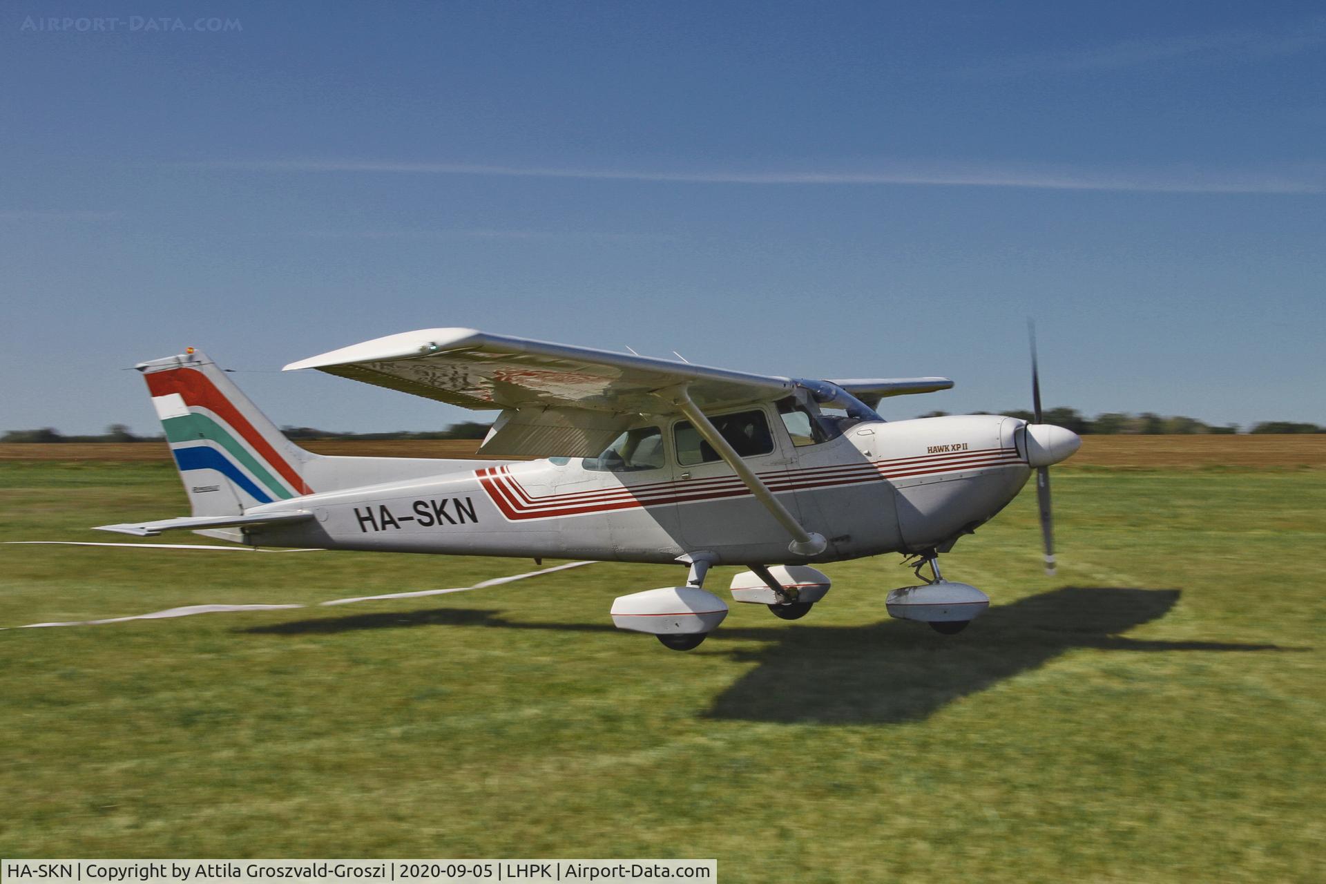 HA-SKN, 1977 Cessna R172K Hawk XP C/N R1722402, LHPK - Papkutapuszta Airfield, Hungary