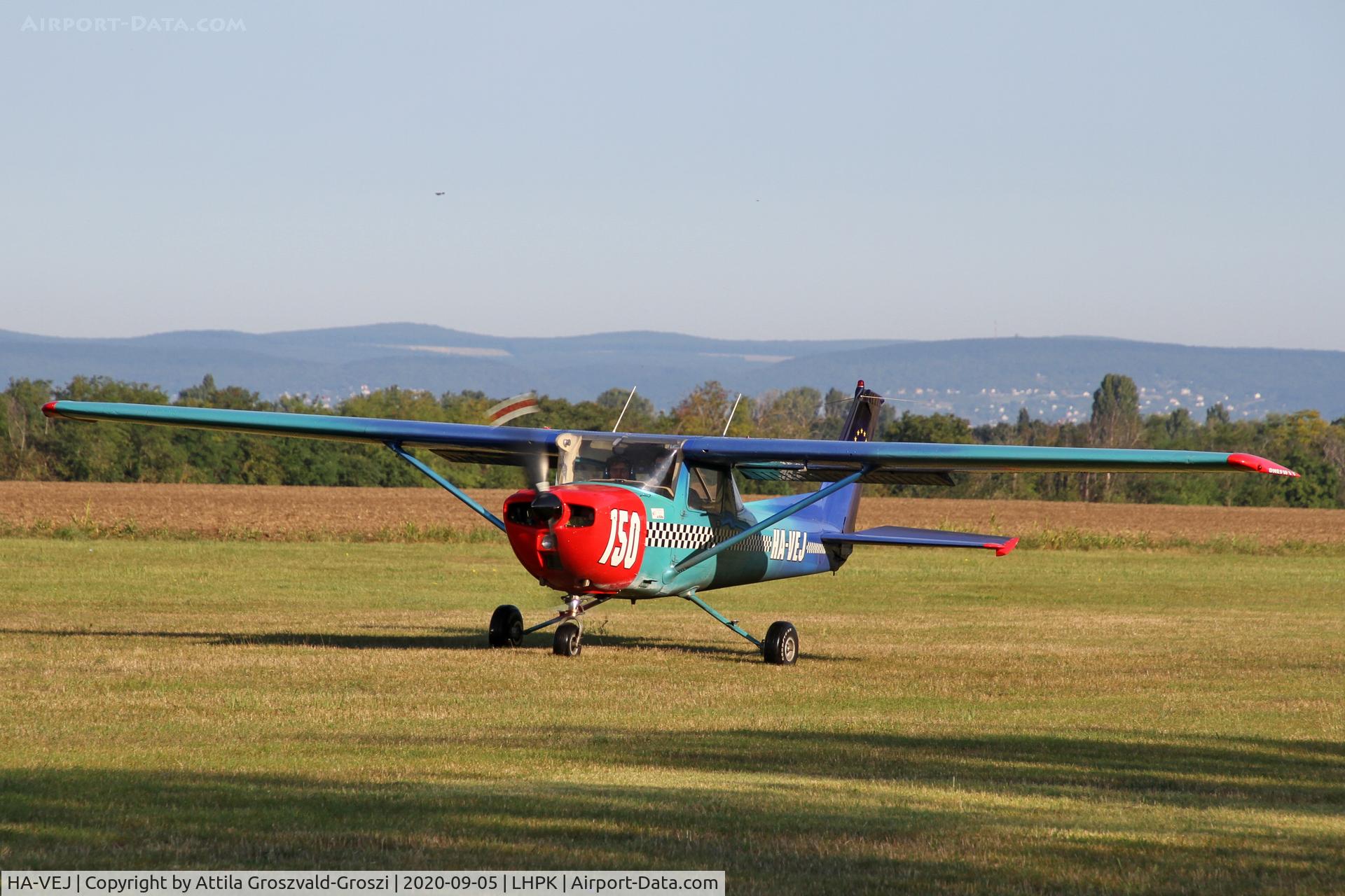 HA-VEJ, 1973 Reims FRA150L Aerobat C/N FRA1500186, LHPK - Papkutapuszta Airfield, Hungary