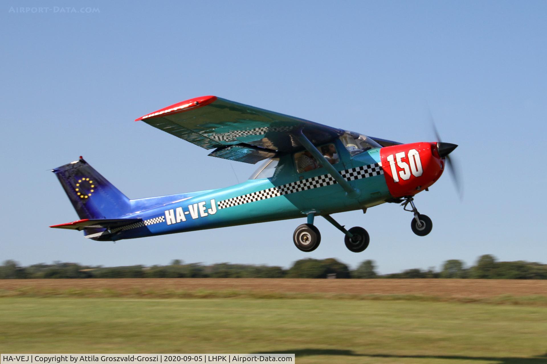 HA-VEJ, 1973 Reims FRA150L Aerobat C/N FRA1500186, LHPK - Papkutapuszta Airfield, Hungary