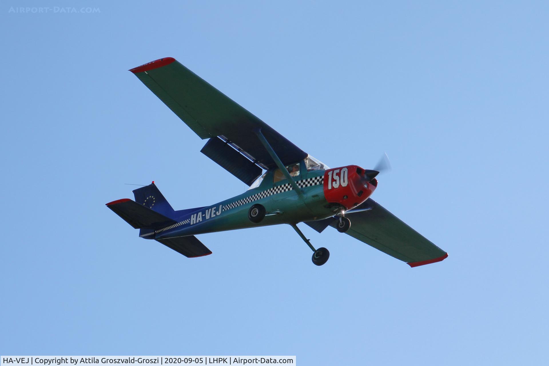 HA-VEJ, 1973 Reims FRA150L Aerobat C/N FRA1500186, LHPK - Papkutapuszta Airfield, Hungary