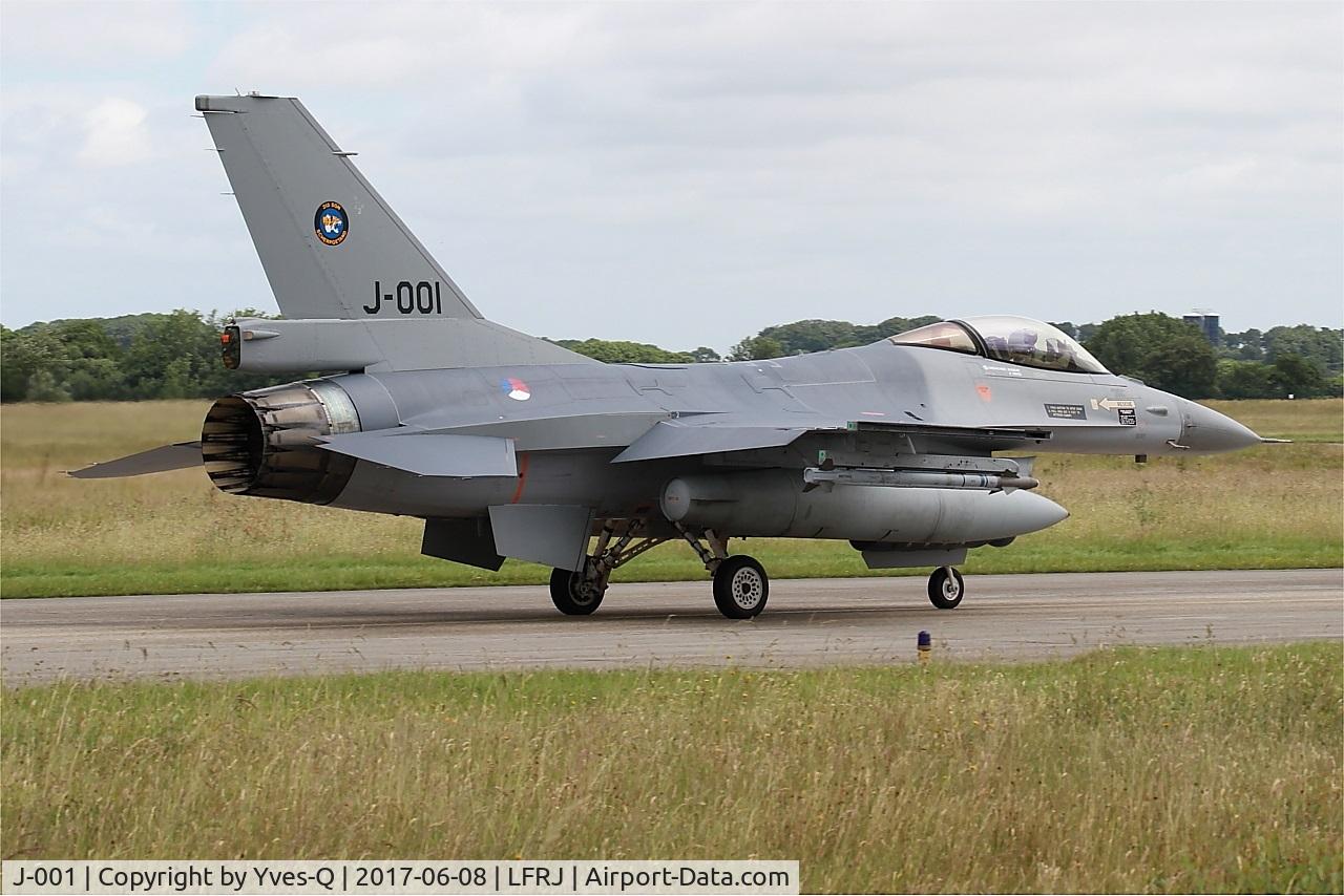 J-001, Fokker F-16AM Fighting Falcon C/N 6D-157, Fokker F-16AM Fighting Falcon, Taxiing to flight line, Landivisiau Naval Air Base (LFRJ) Tiger Meet 2017
