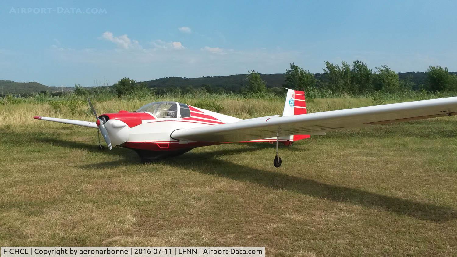 F-CHCL, Scheibe SF-25D Falke C/N AB 46305, Waiting on 28 runway