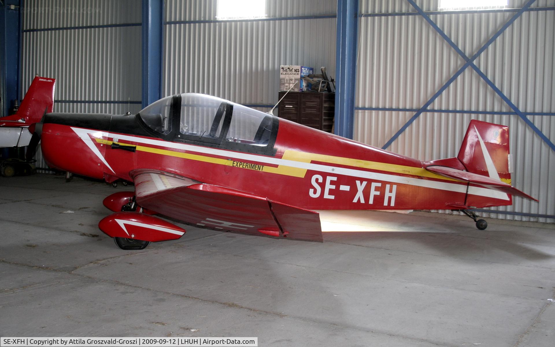 SE-XFH, 1971 Jodel D-113-3 C/N 1436-381, LHUH - Urhida Airport, Hungary