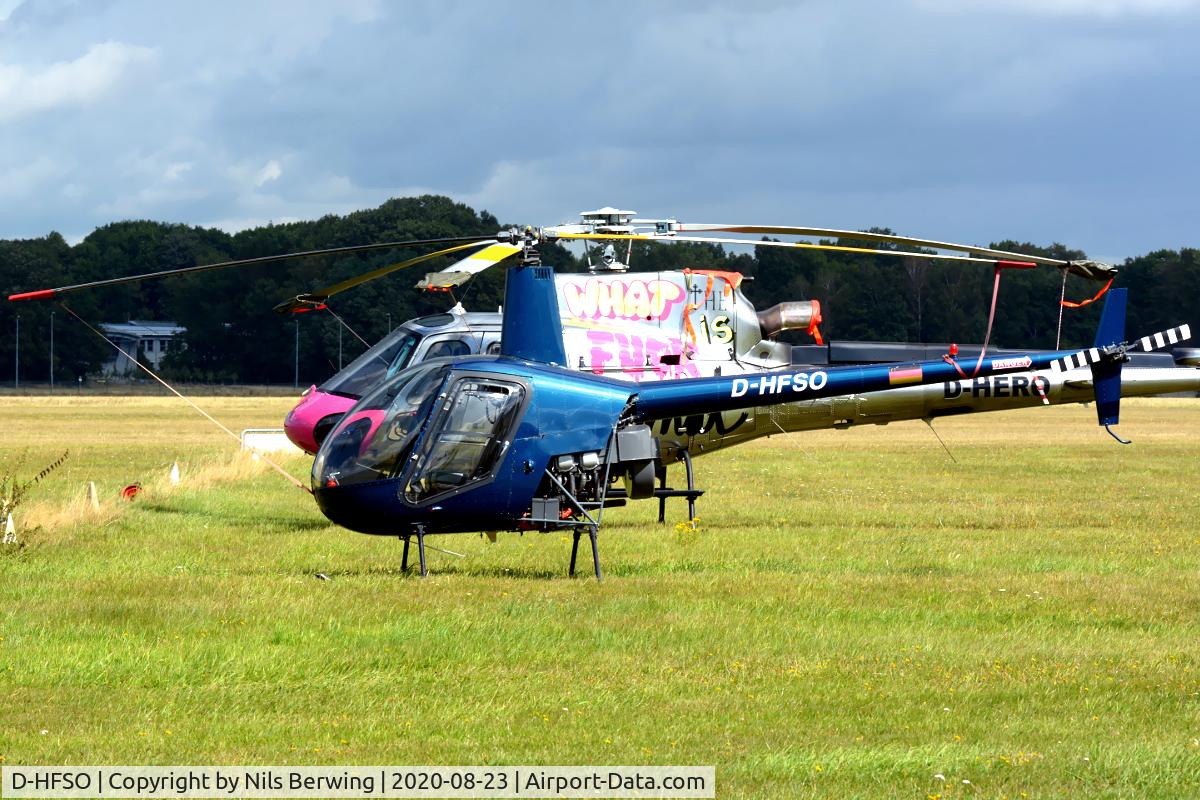 D-HFSO, Robinson R22 Beta II C/N 2882, D-HFSO at Uetersen airfield