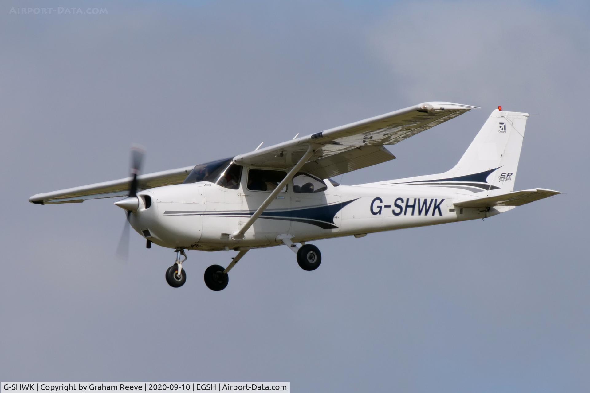 G-SHWK, 2004 Cessna 172S Skyhawk SP C/N 172S9642, Landing at Norwich.