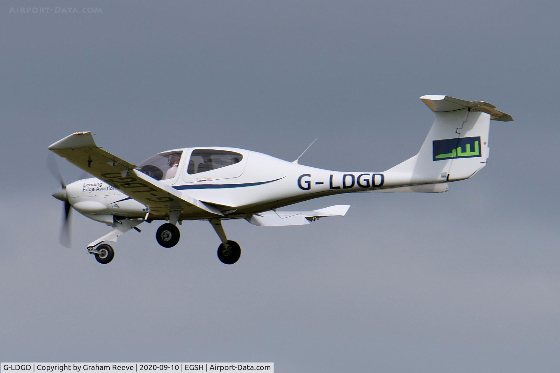 G-LDGD, 2008 Diamond DA-40D Diamond Star C/N 40.DS002, Landing at Norwich.