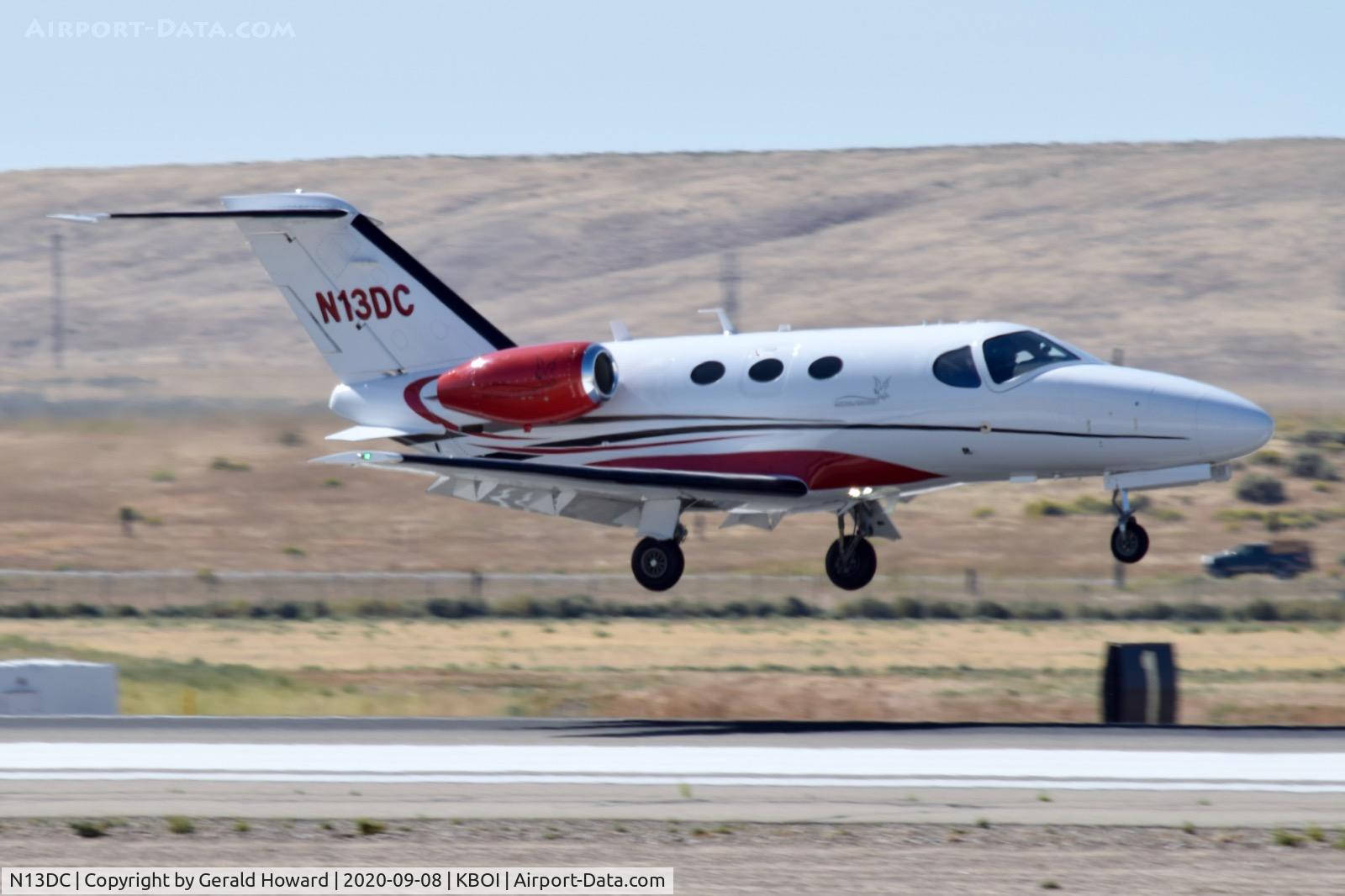 N13DC, 2009 Cessna 510 Citation Mustang Citation Mustang C/N 510-0208, Landing 10L.