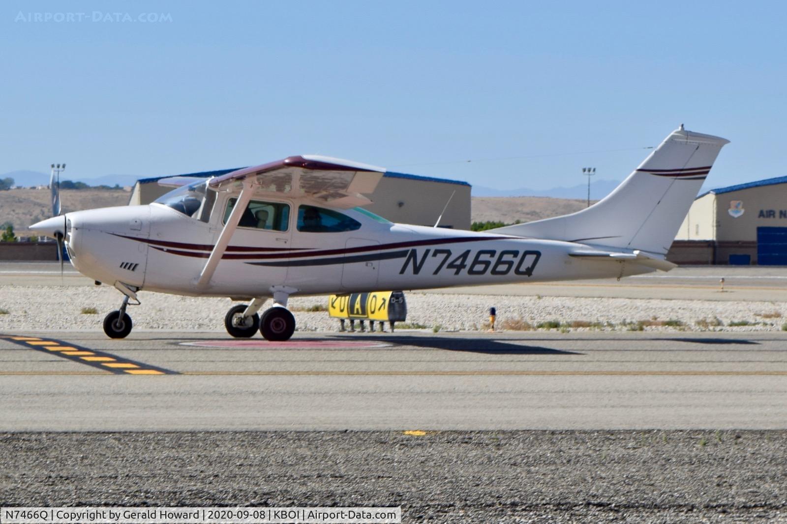 N7466Q, 1972 Cessna 182P Skylane C/N 18261106, Taxiing on Alpha.