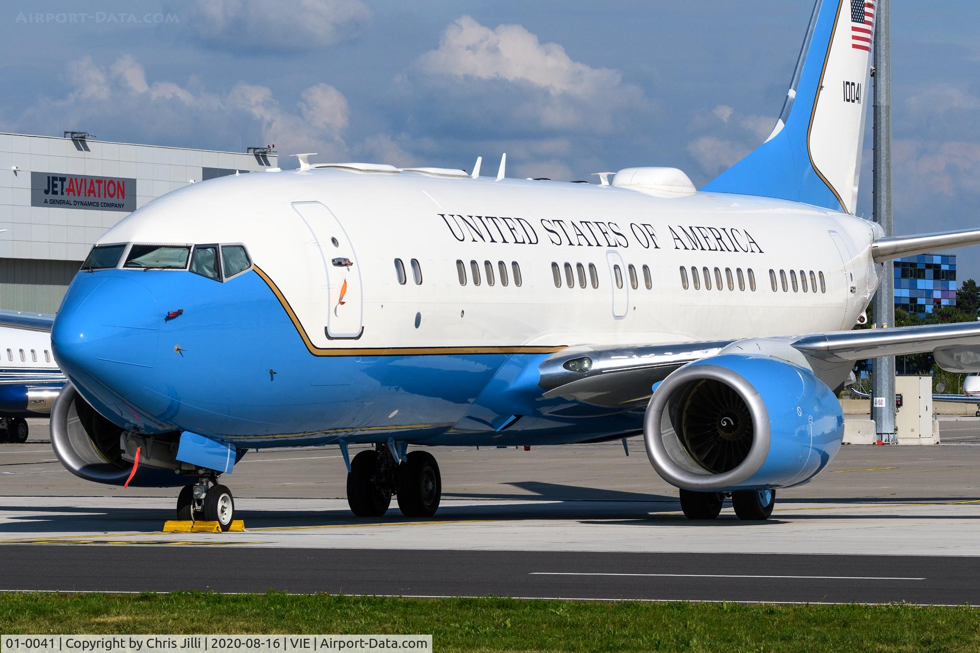 01-0041, 2002 Boeing C-40B (737-7FD BBJ) C/N 33080, US Air Force