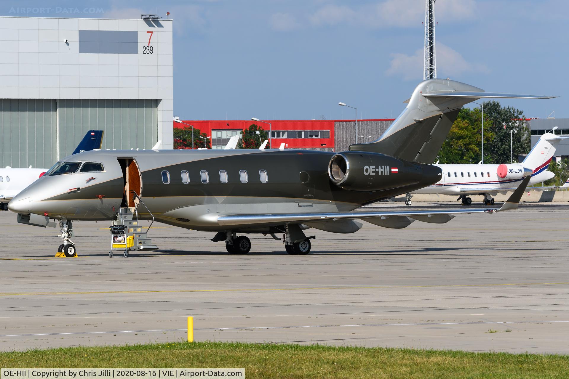 OE-HII, Bombardier Challenger 300 (BD-100-1A10) C/N 20111, Laudamotion Executive