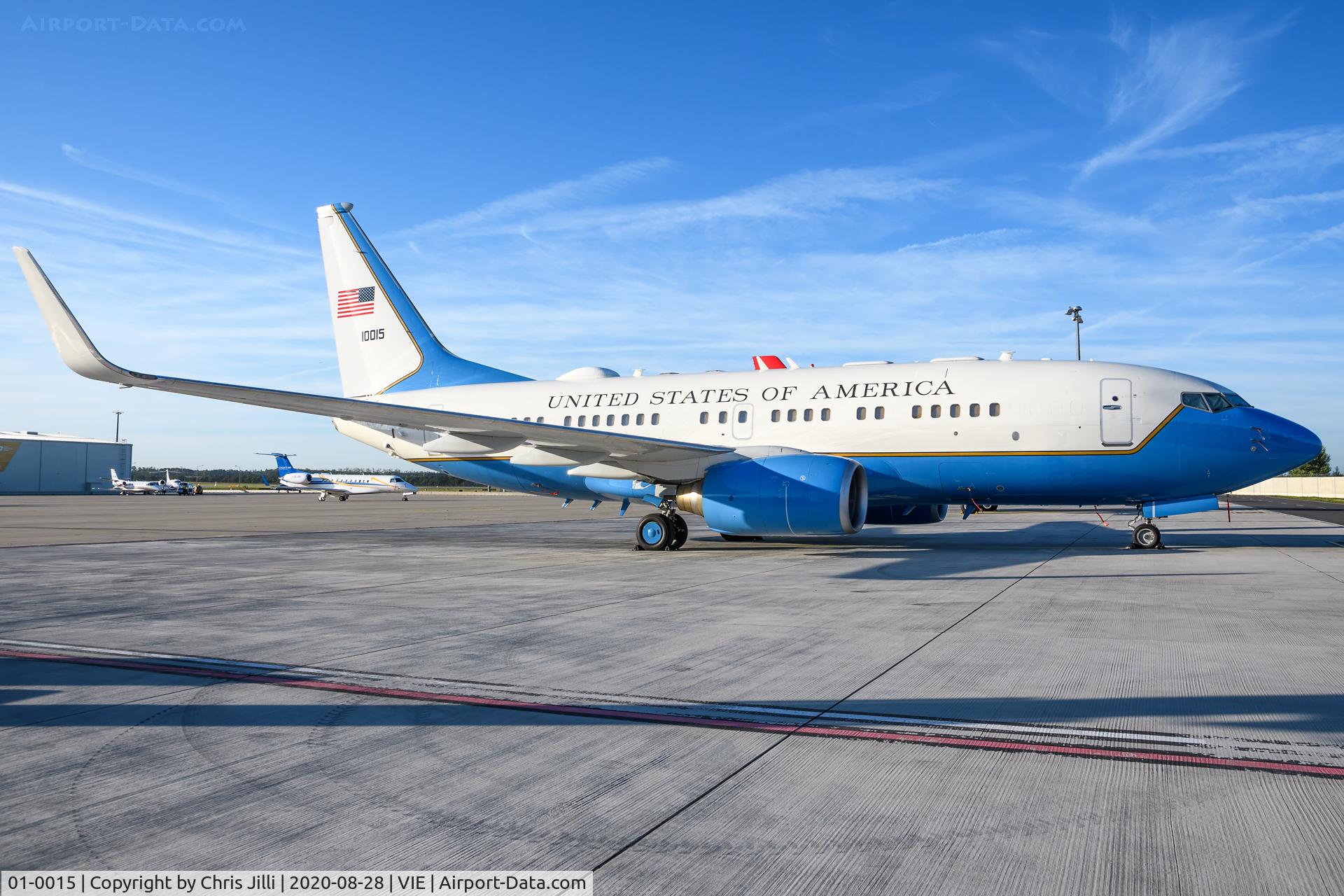 01-0015, 2001 Boeing C-40B (737-7FD BBJ) C/N 32916, US Air Force