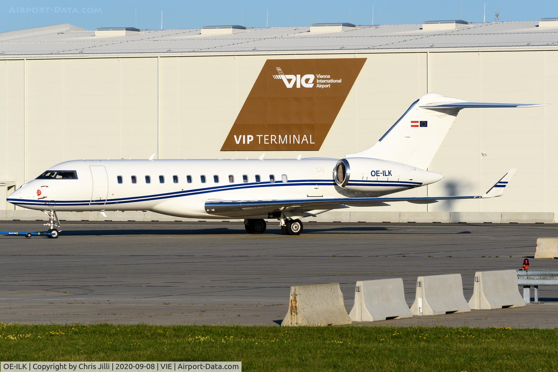 OE-ILK, 2006 Bombardier BD-700-1A10 Global Express XRS C/N 9208, Laudamotion Executive