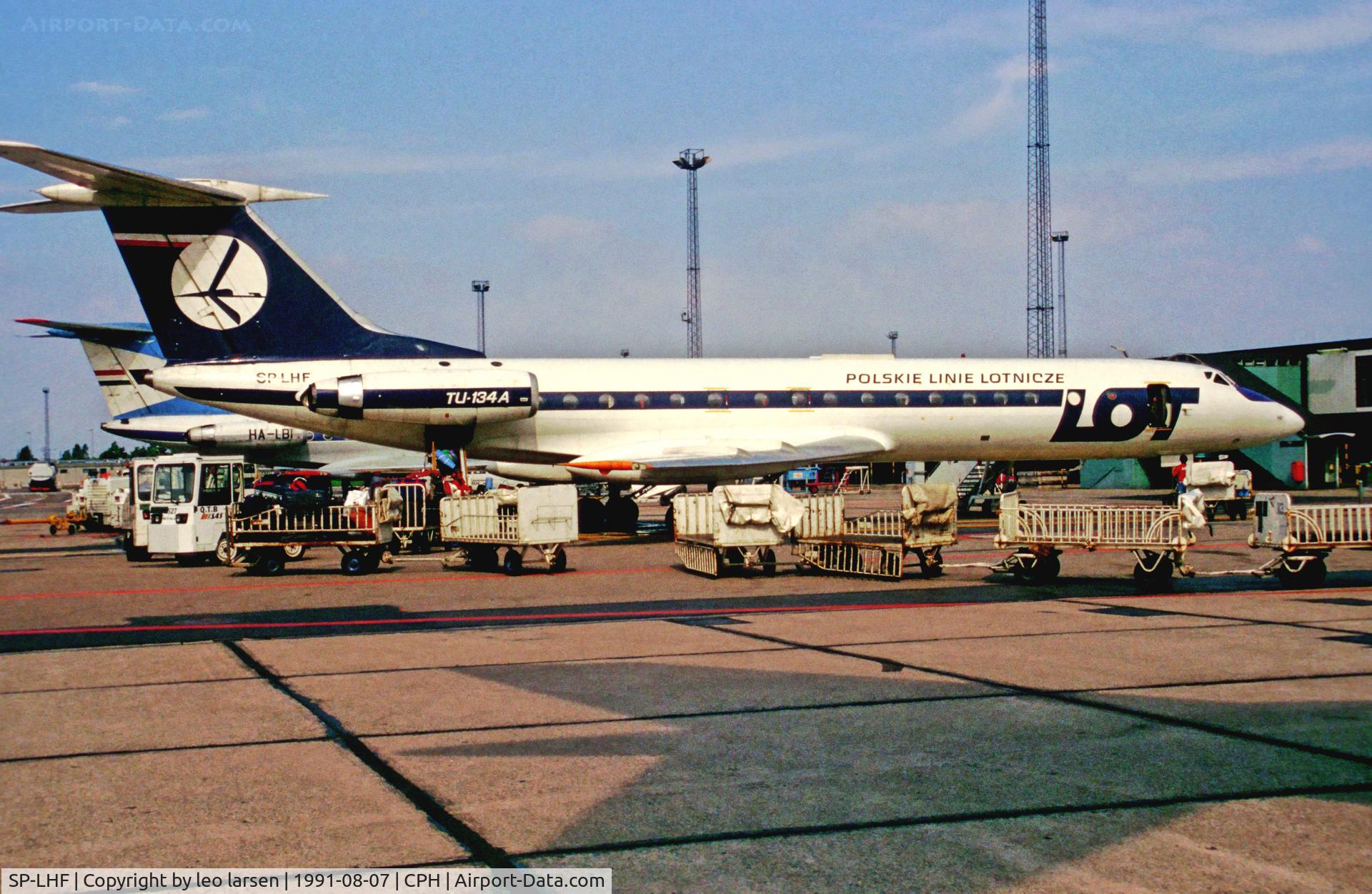 SP-LHF, 1973 Tupolev Tu-134A C/N 3352005, Copenhagen 7.8.1991