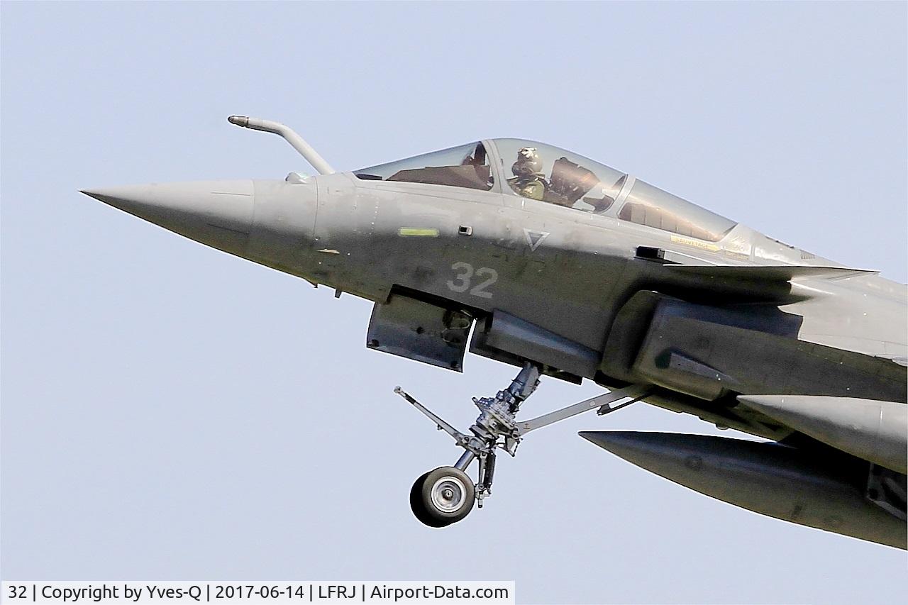 32, Dassault Rafale M C/N 32, Dassault Rafale M, Take off rwy 26, Landivisiau Naval Air Base (LFRJ) Tiger Meet 2017