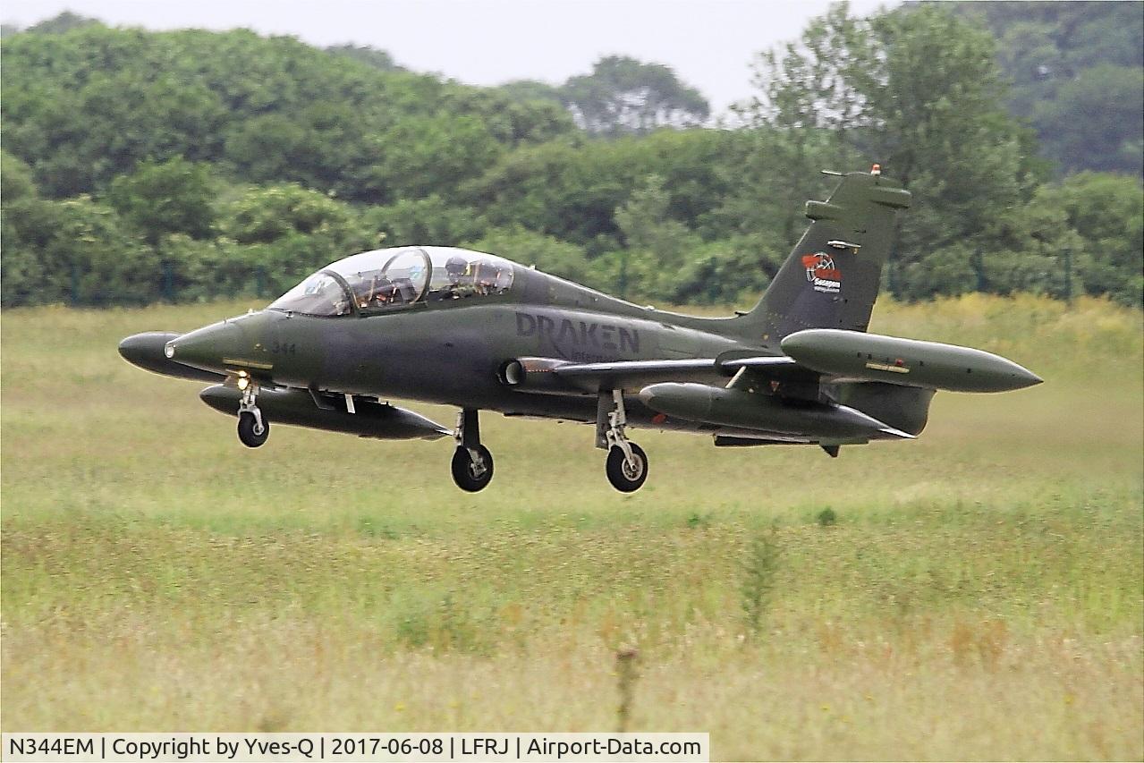 N344EM, 1991 Aermacchi MB-339CB C/N 6801/174, Aermacchi MB-339CB, Take off rwy 26, Landivisiau Naval Air Base (LFRJ) Tiger Meet 2017