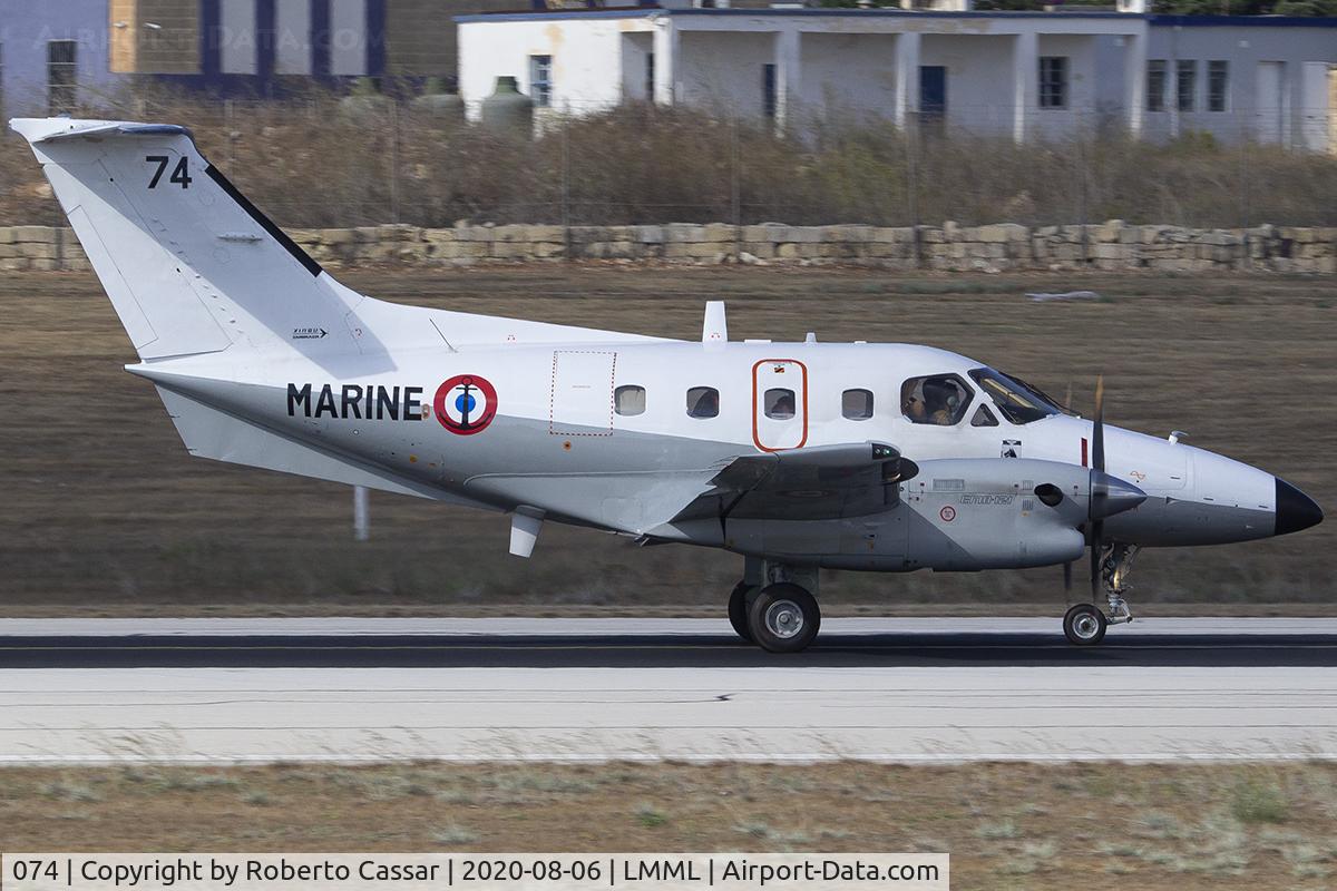 074, Embraer EMB-121 Xingu C/N 121-074, Runway 31