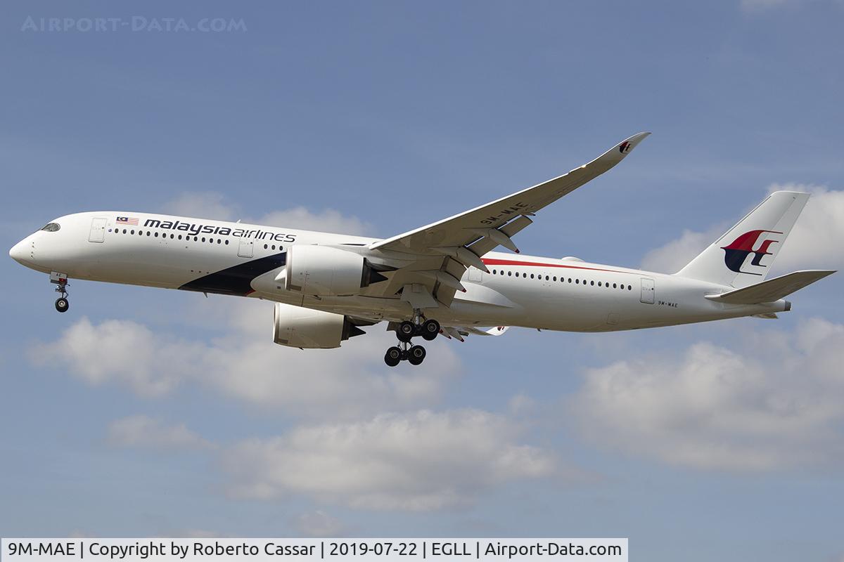 9M-MAE, 2018 Airbus A350-941 C/N 195, Heathrow